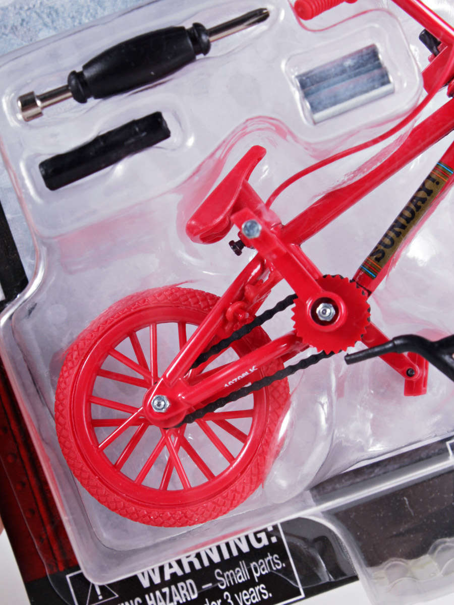 Flick Trix Finger BMX Sunday Aaron Ross 02 