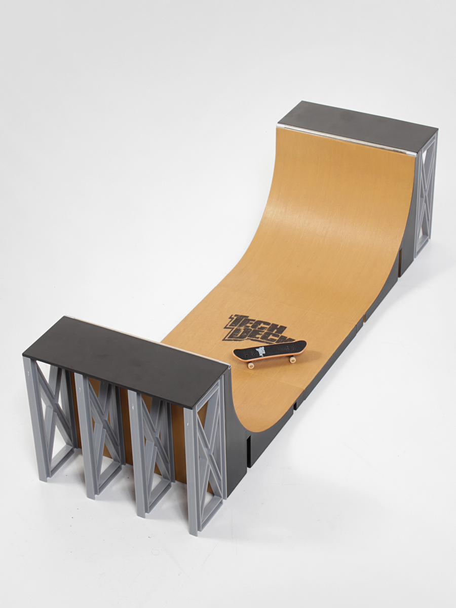 Tech Deck Fingerboard Flip Half Pipe (01)