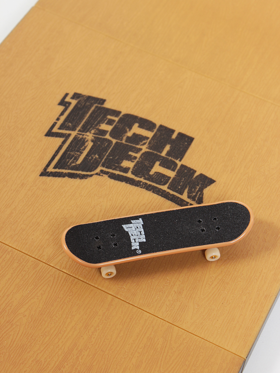 Tech Deck Fingerboard Flip Half Pipe (01)