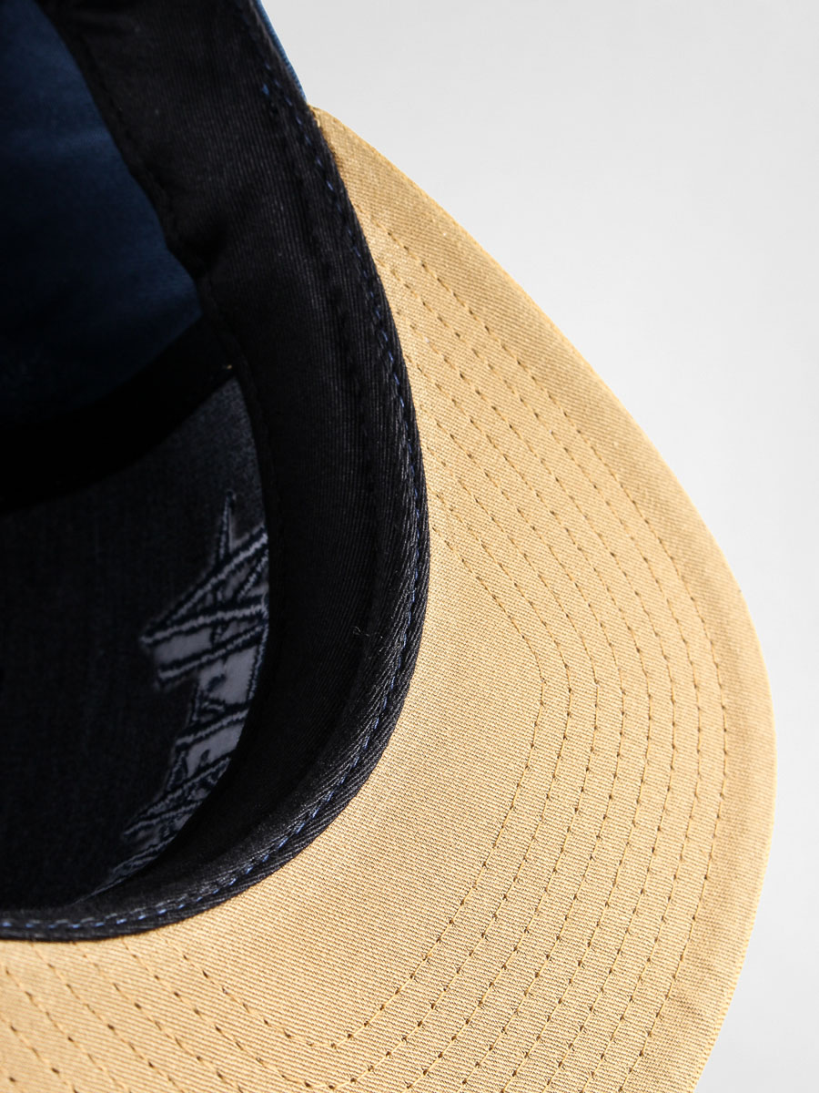 Altamont Cap Badge Snapback (blue)