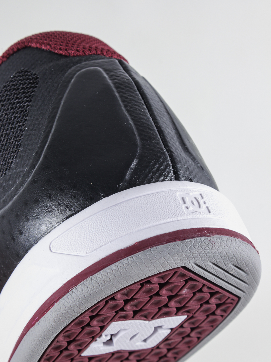 DC Shoes Mike Mo Capaldi Mid S (blk/wht/msilver)