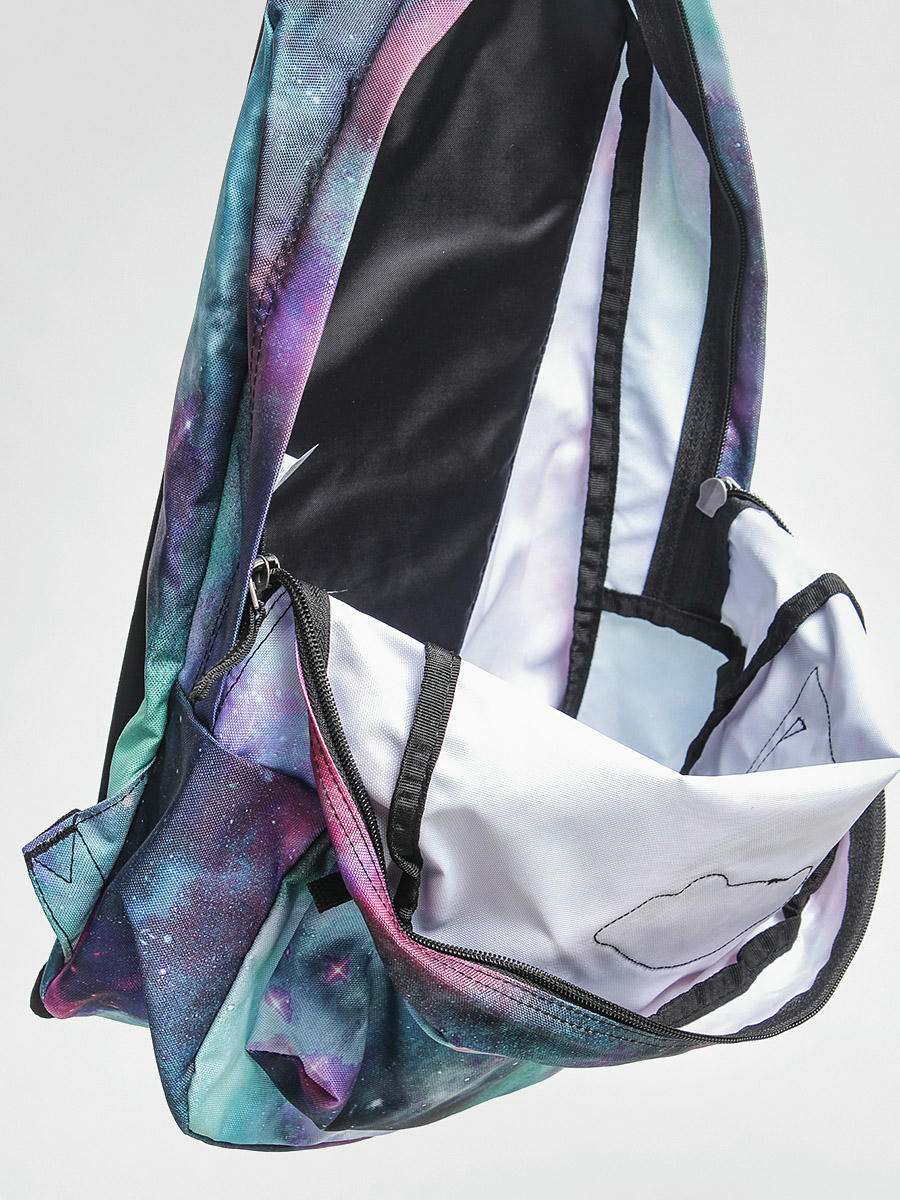 Vans off the wall deals galaxy backpack