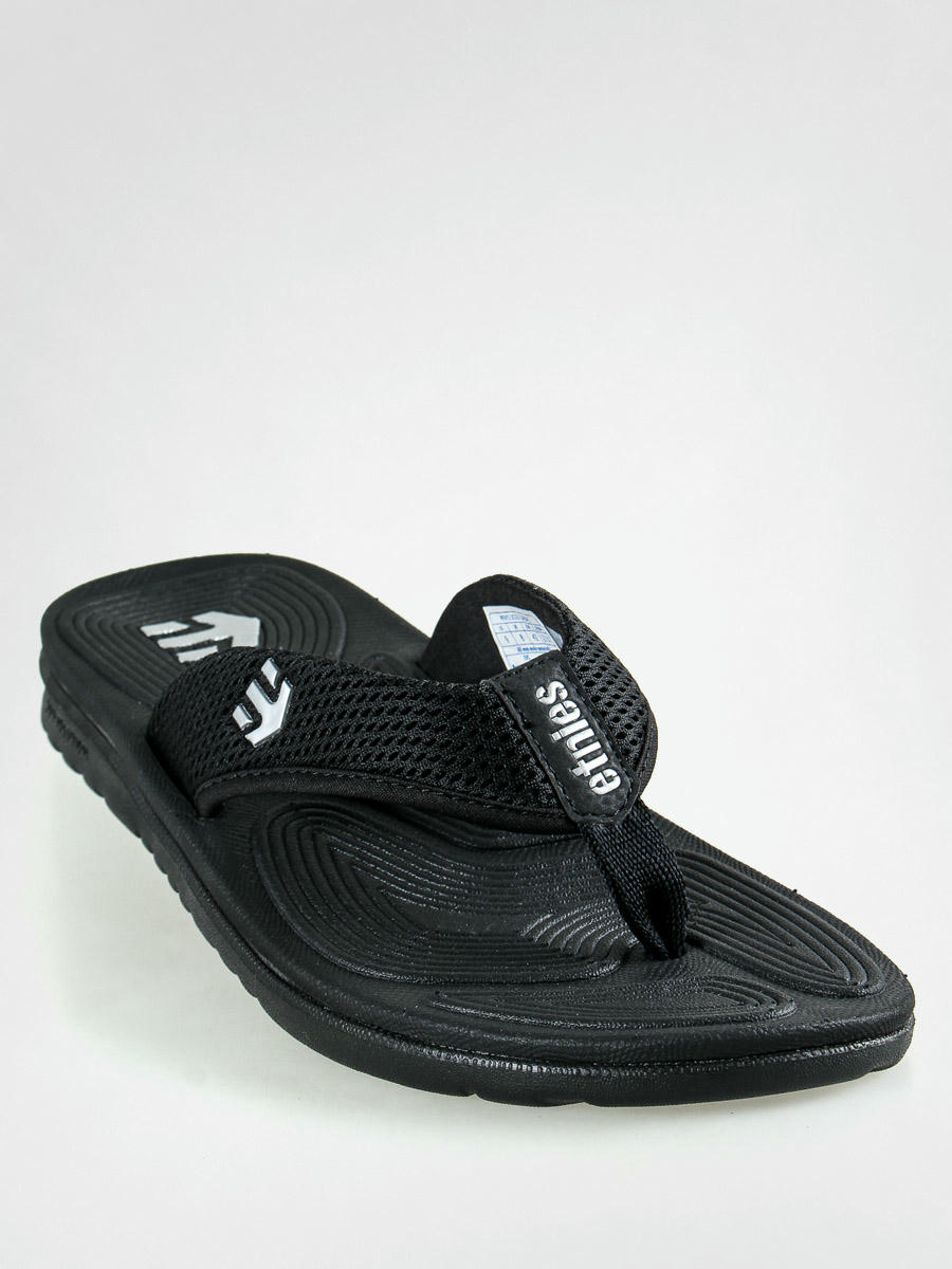 etnies flip flops