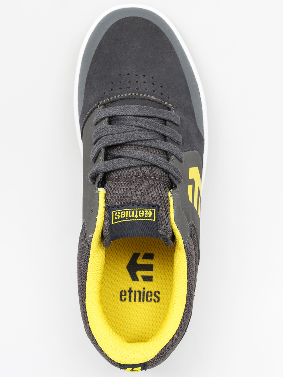 etnies clothes