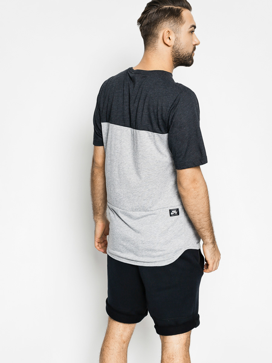 Nike SB T-shirt Sb Dri Fit Blocked Pocket grey (dark grey/grey)