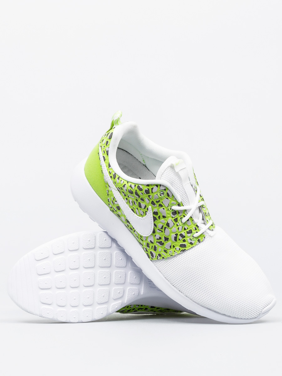 Nike Roshe One Prm Shoes Wmn (white/qhite ghost green)