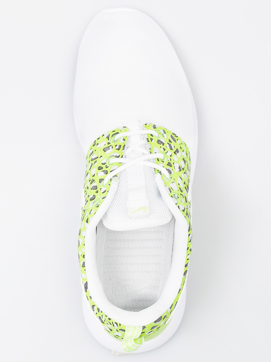 Nike Roshe One Prm Shoes Wmn (white/qhite ghost green)