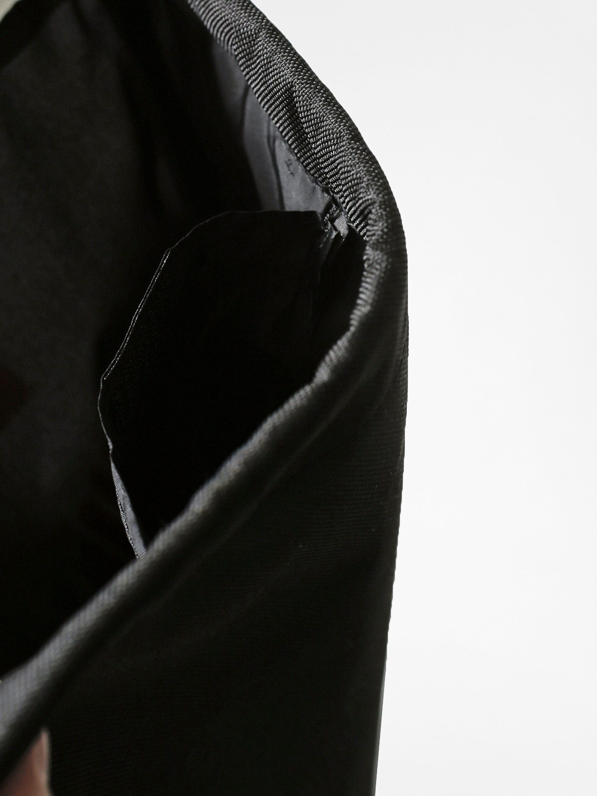 MassDnm Backpack Gym Bag (white/red)