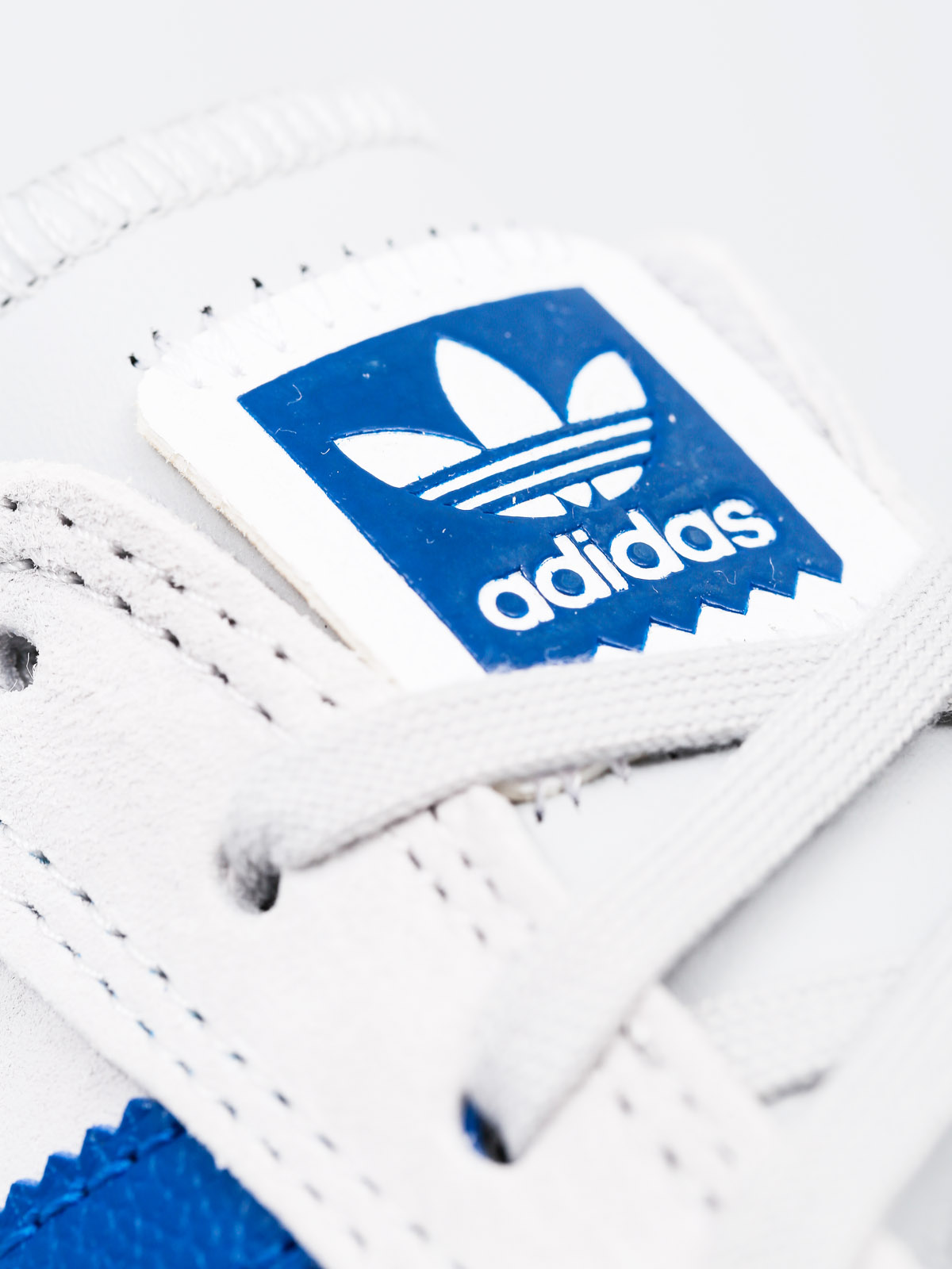 adidas Shoes Seeley Premiere (lgsogr/croyal/ftwwht)