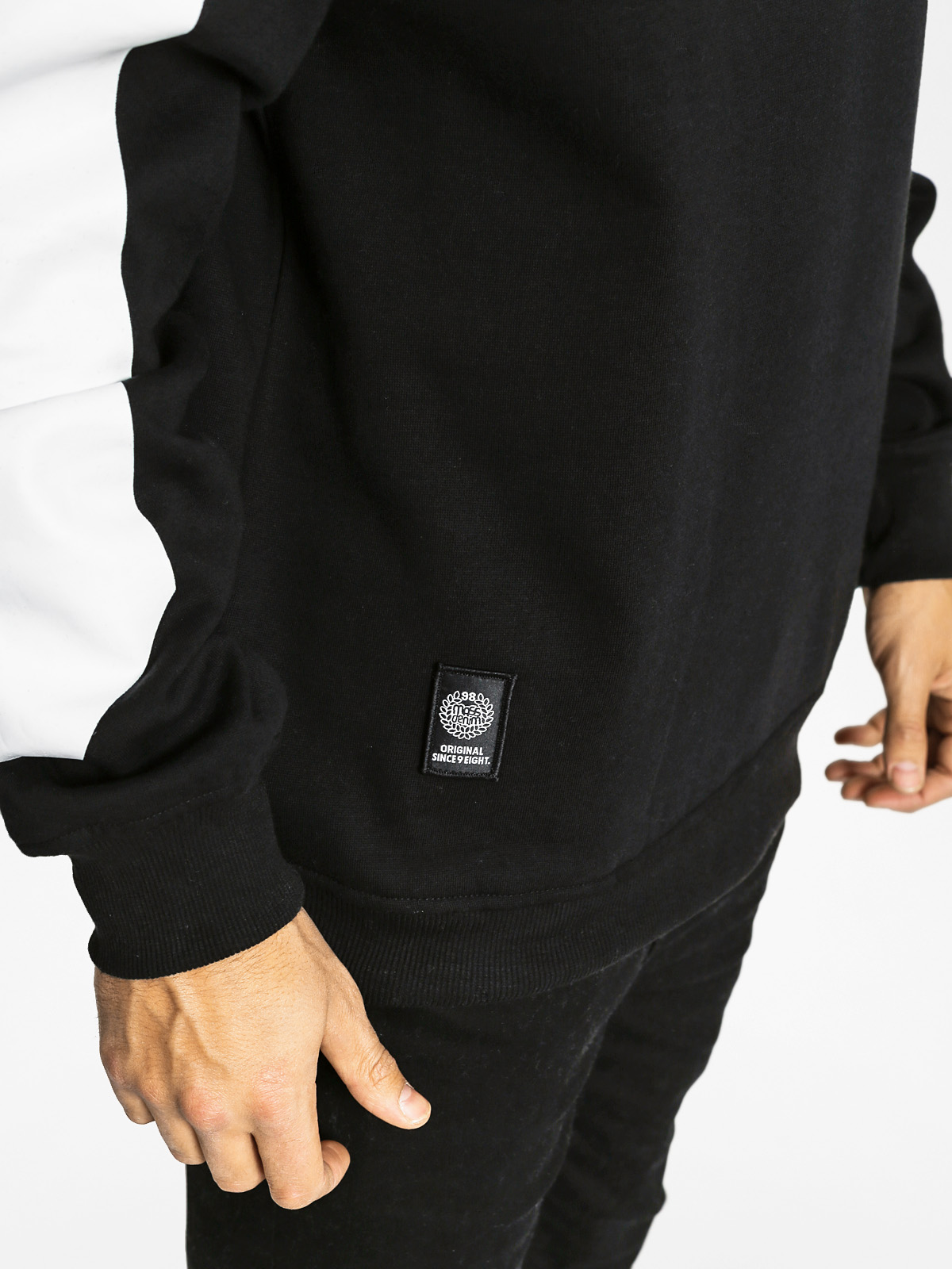 MassDnm Sweatshirt 9 Eight (black)