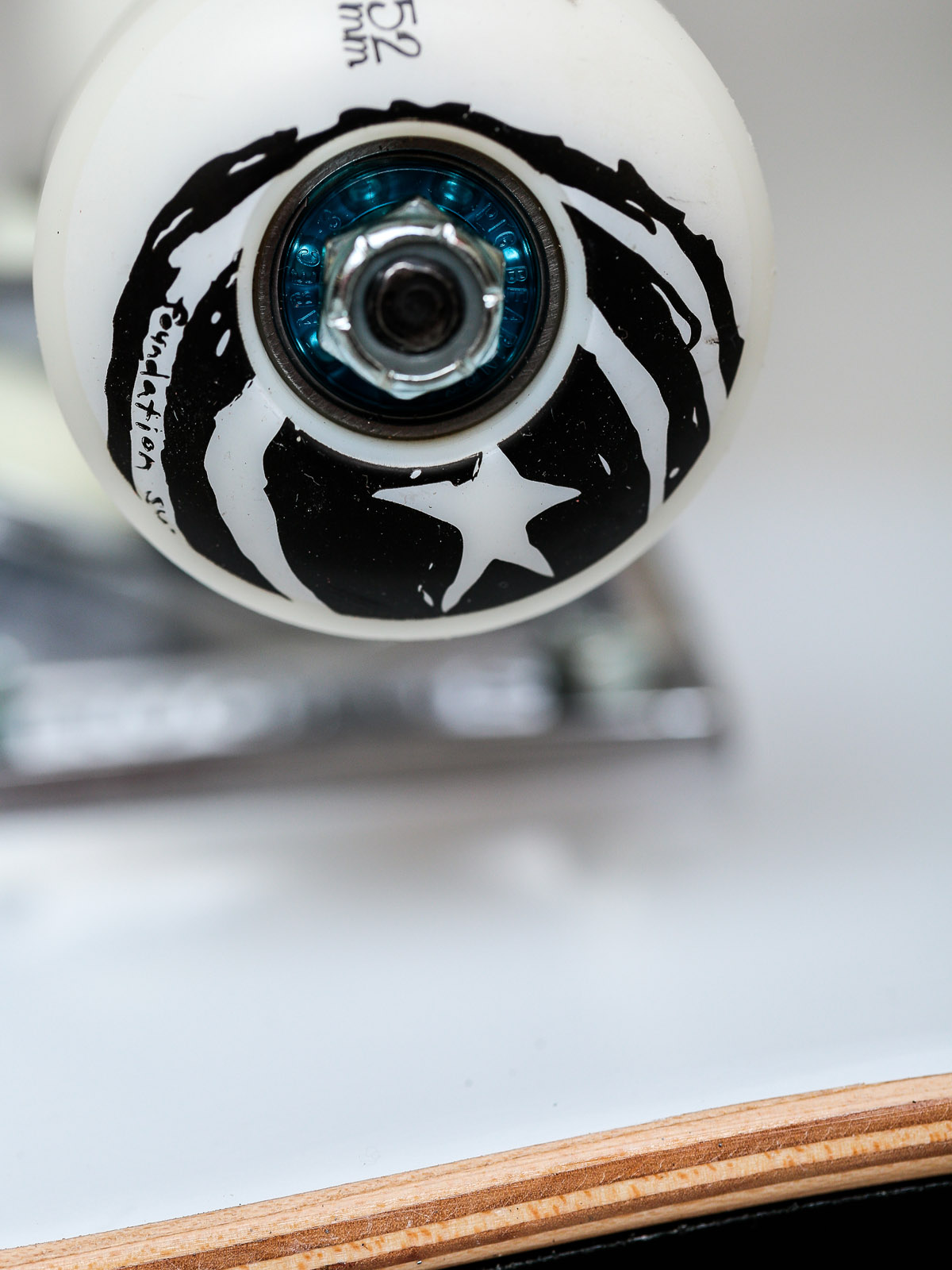 Foundation Skateboard Star And Moon (white/black)