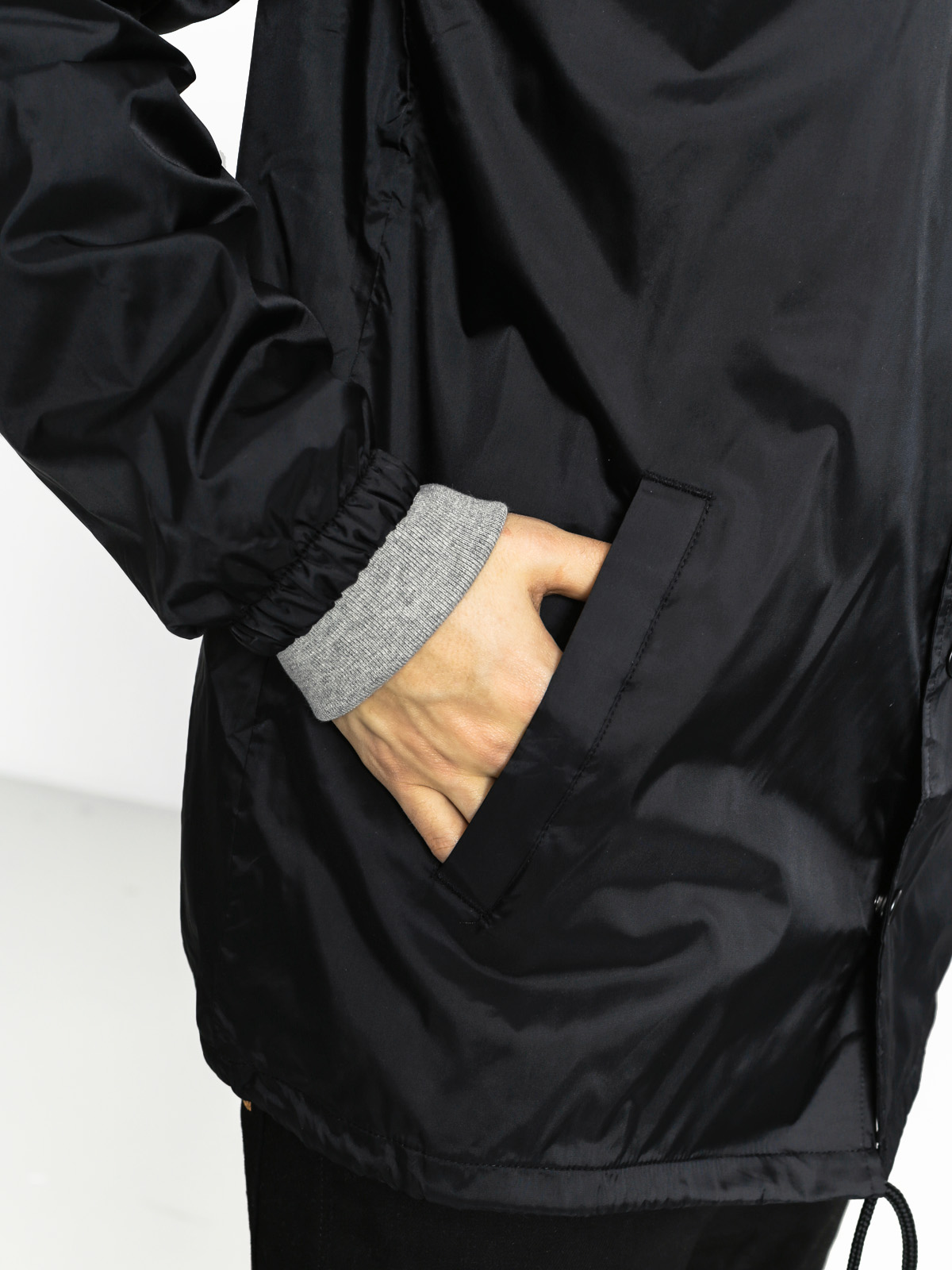 Thrasher Jacket Flame Logo Coach Jacket (black)