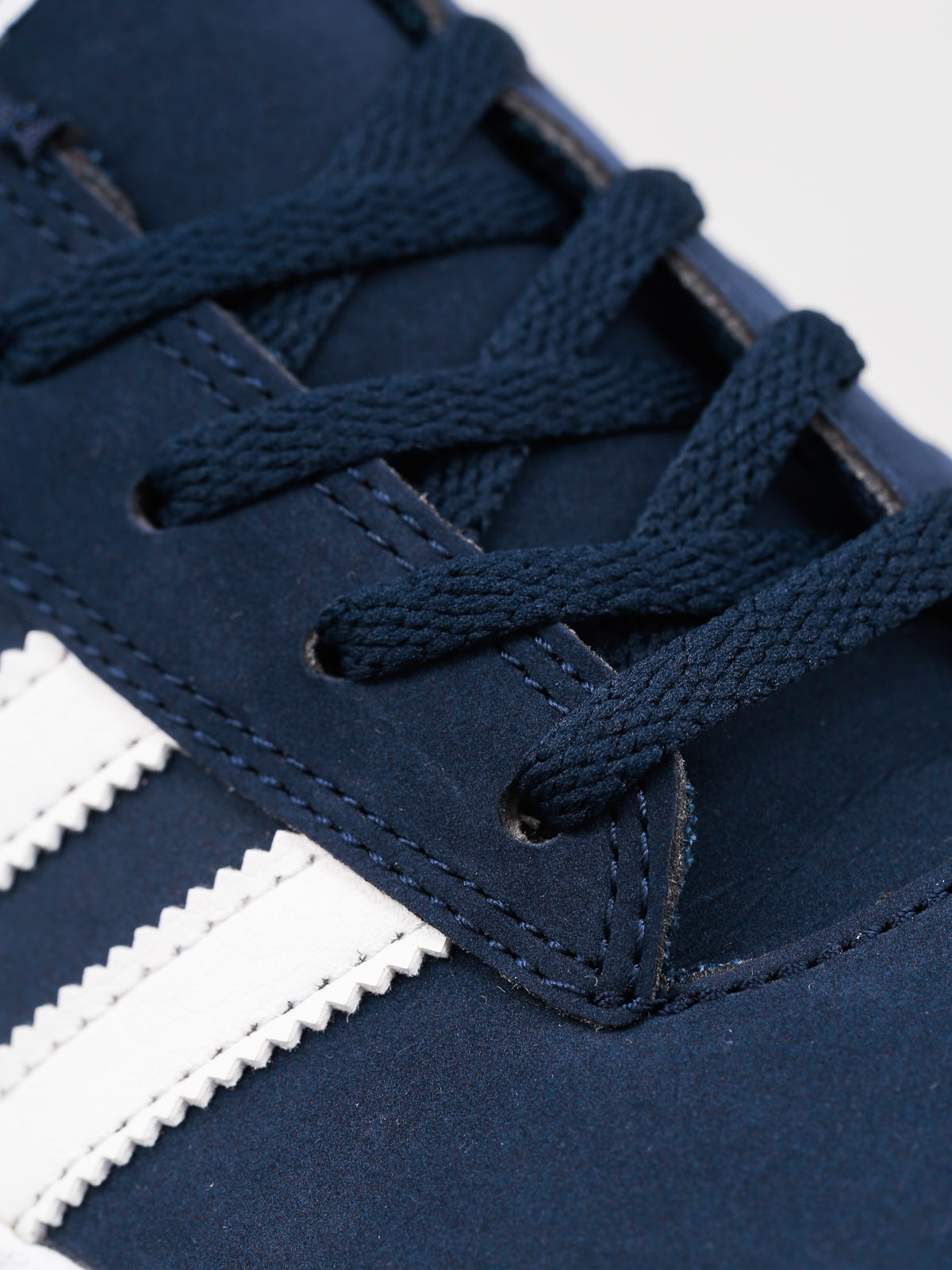 adidas Schuhe Sellwood (conavy/ftwwht/ftwwht)