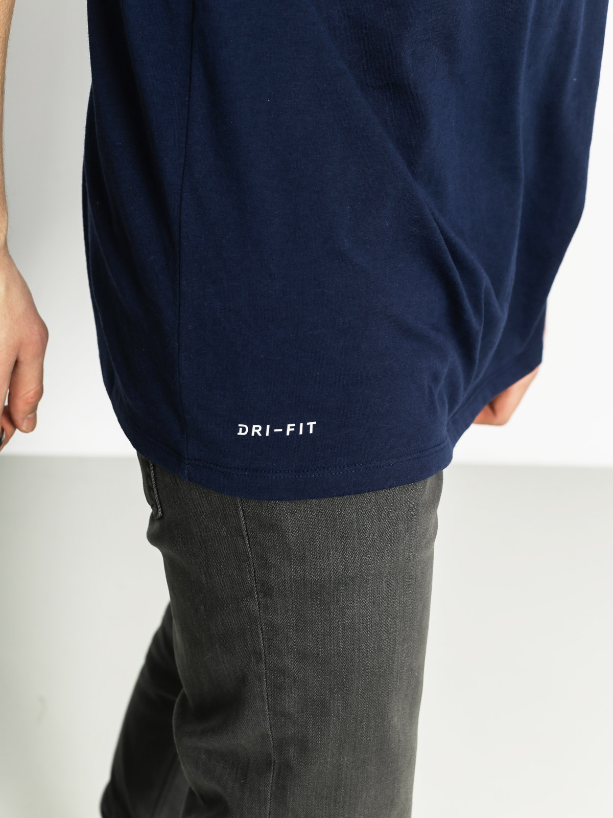 Nike SB T-shirt SB Logo (navy/gold)