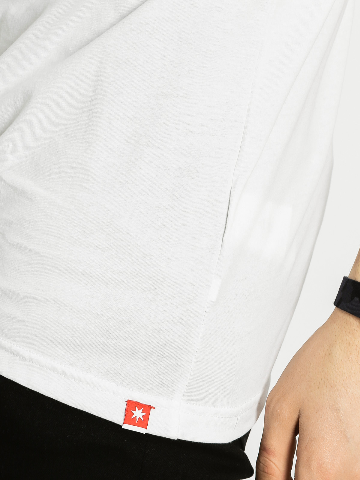 DC T-Shirt Kiosk (white)