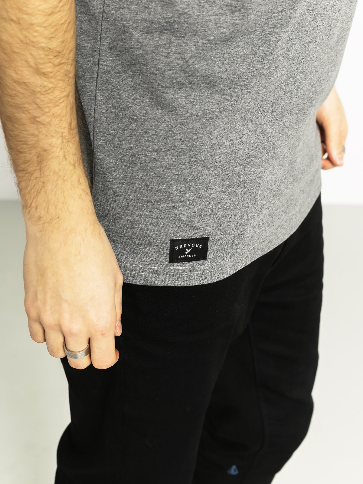 Nervous T-shirt Broadcast (grey)