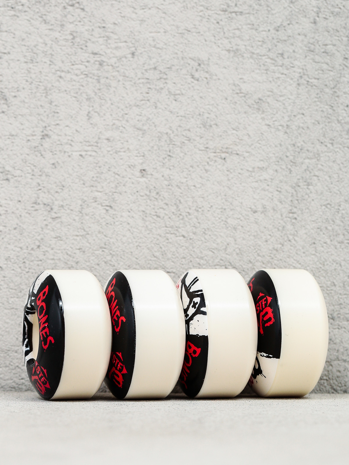 Bones Rollen V3 Series Streettech Formula (black/white)