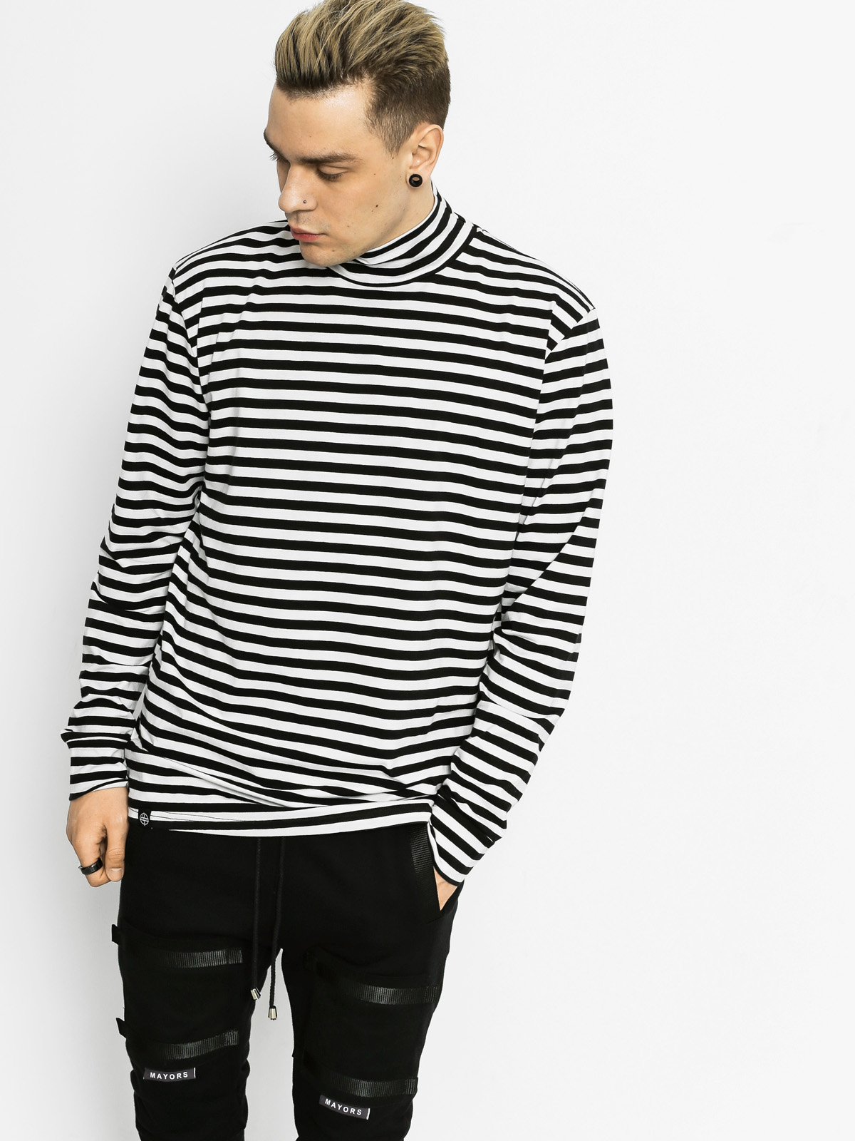 The Hive Longsleeve Stripes Turtleneck (black/white)