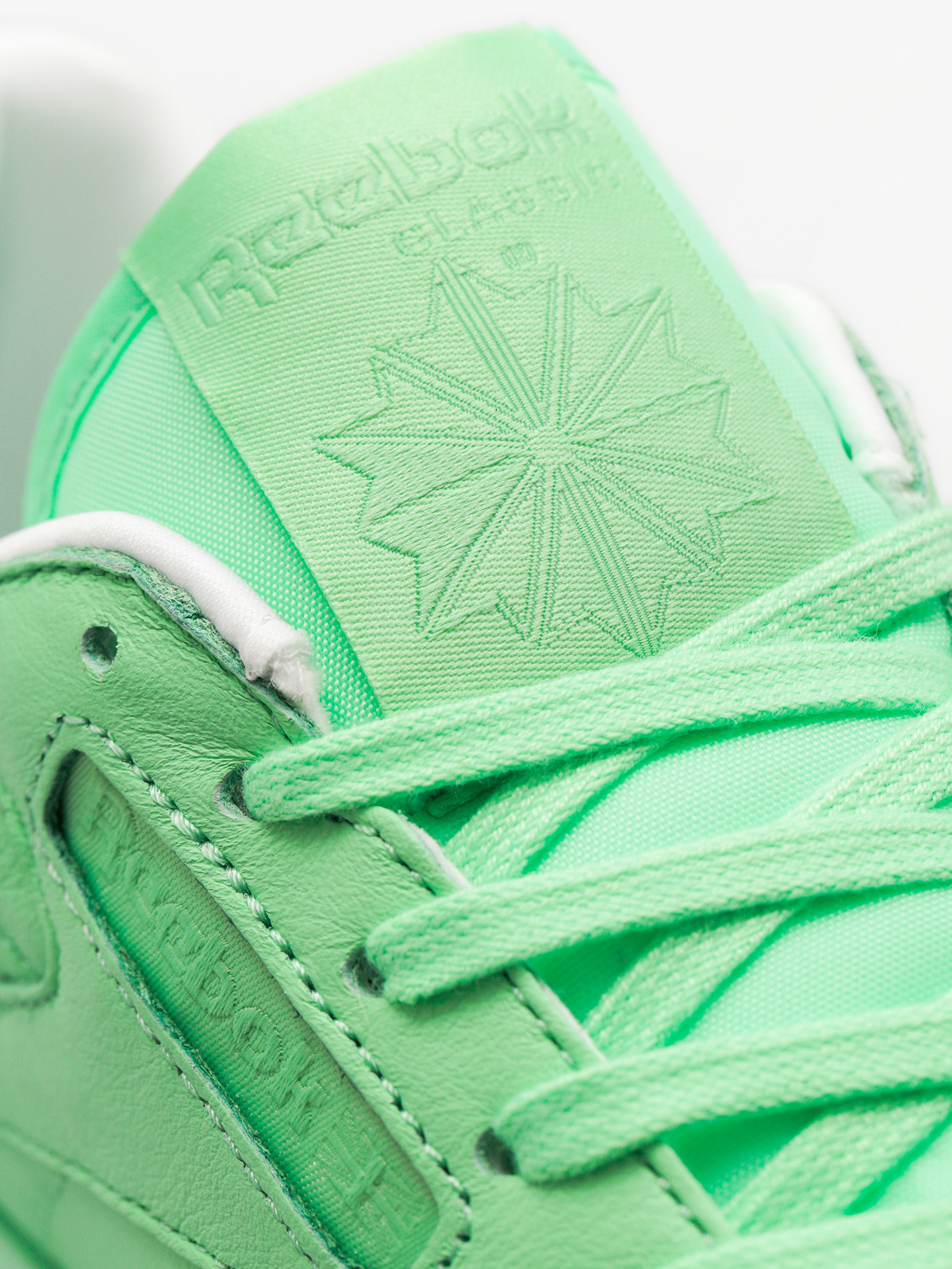 Reebok Shoes Cl Lthr Pastels Wmn (mint green/white)