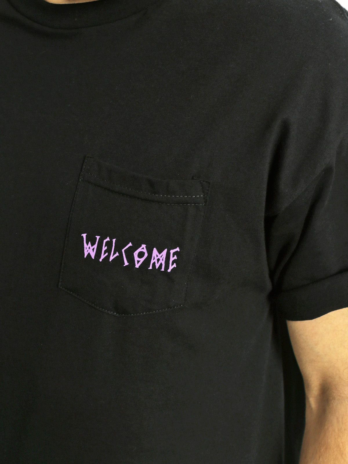 Welcome T-shirt Symbol Pocket (black/purple)