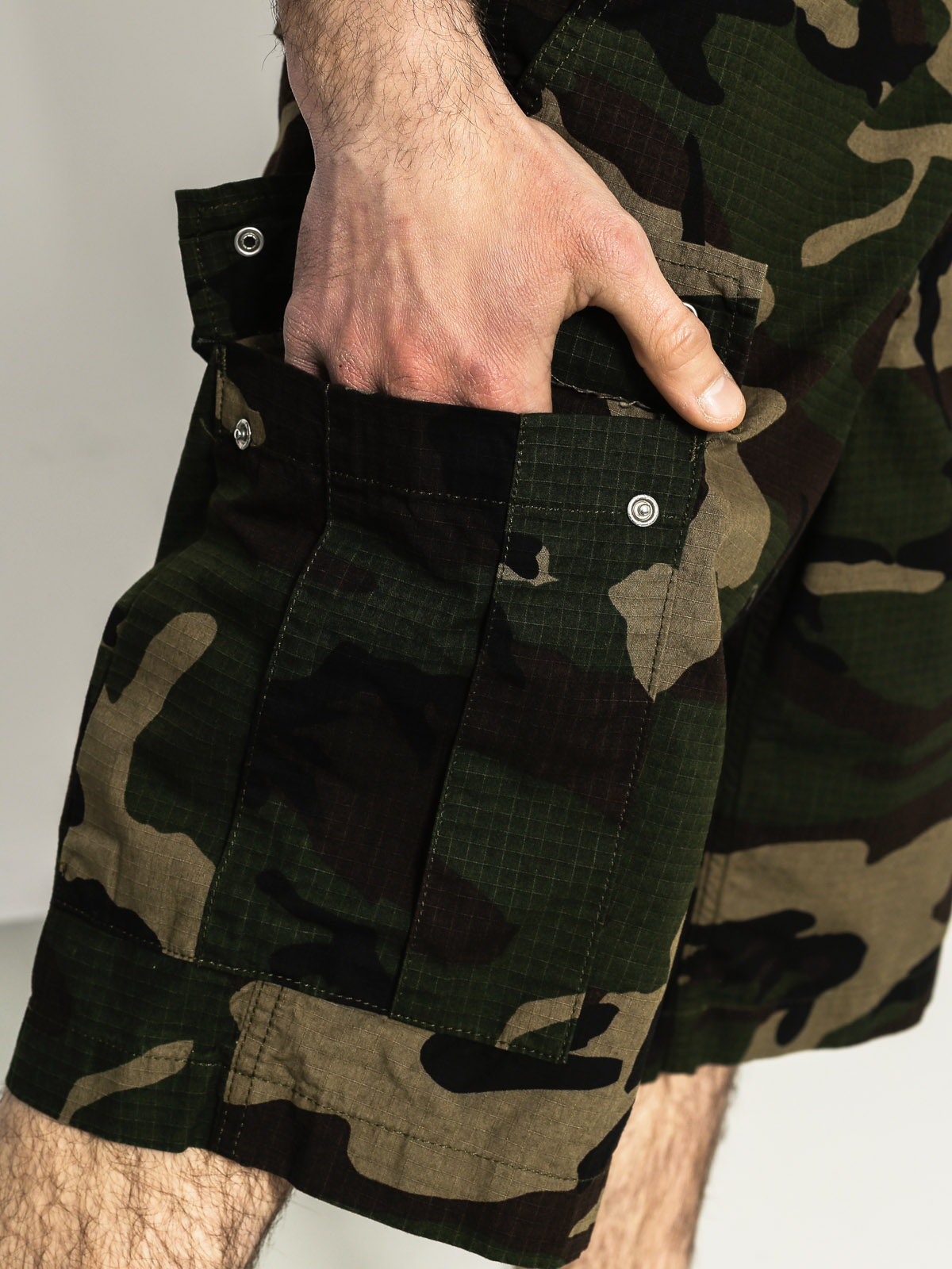 Carhartt Shorts Regular Cargo (camo green)
