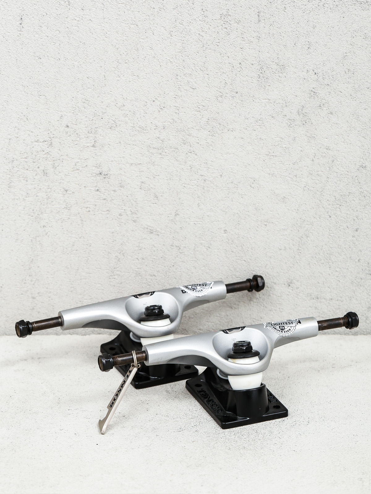 Tensor Trucks Daewon Mask Lo Maglight (silver/black)