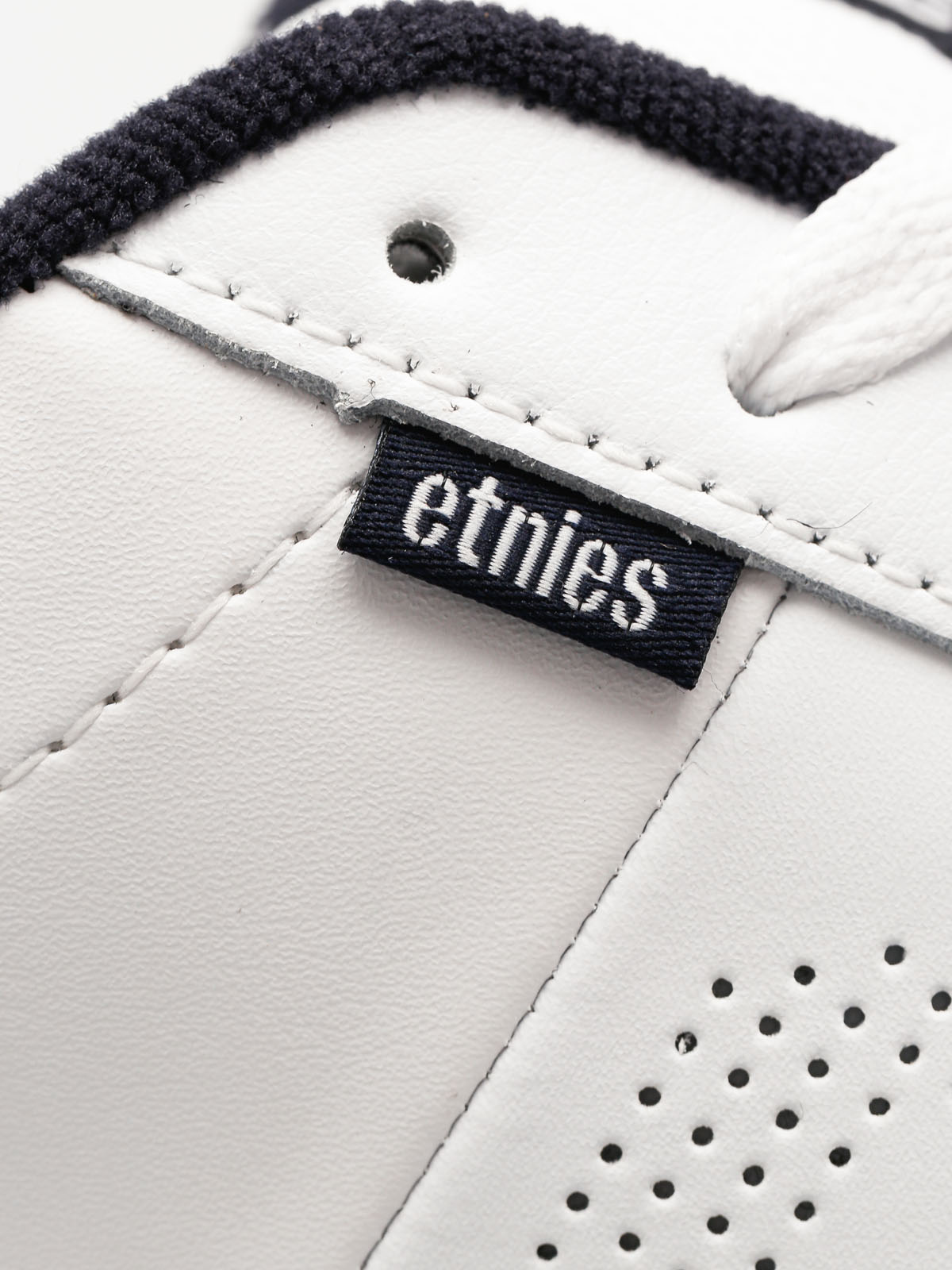 Etnies Shoes Kingpin (white/navy)