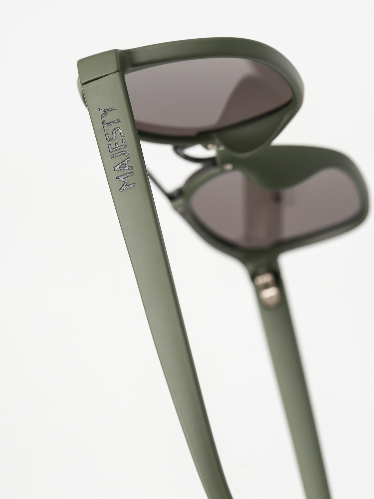 Majesty Sonnenbrille Wire (matt army green/black pearl lens)