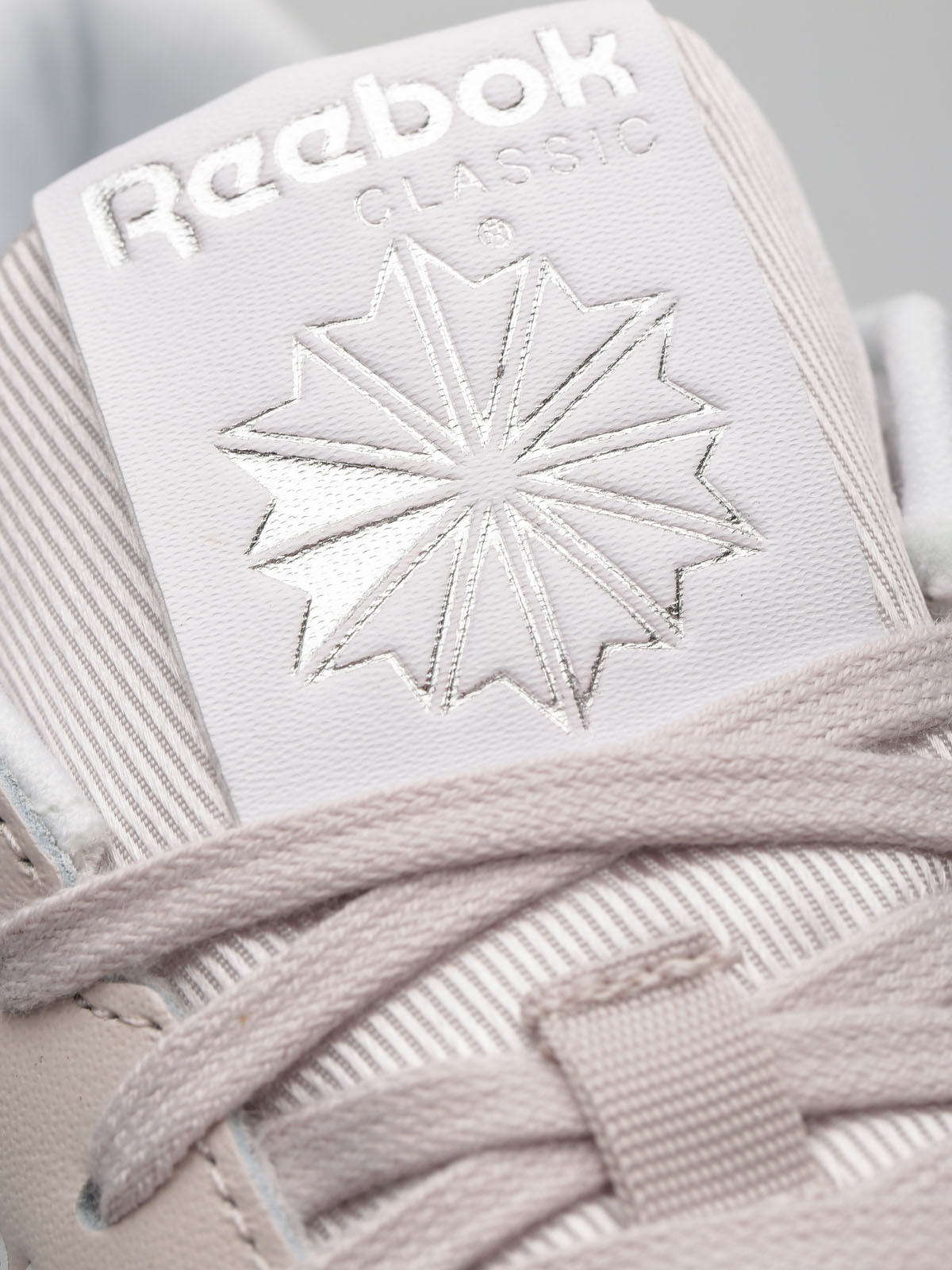 Reebok Schuhe Cl Lthr Fbt Wmn (lilac ash/wht/silver)