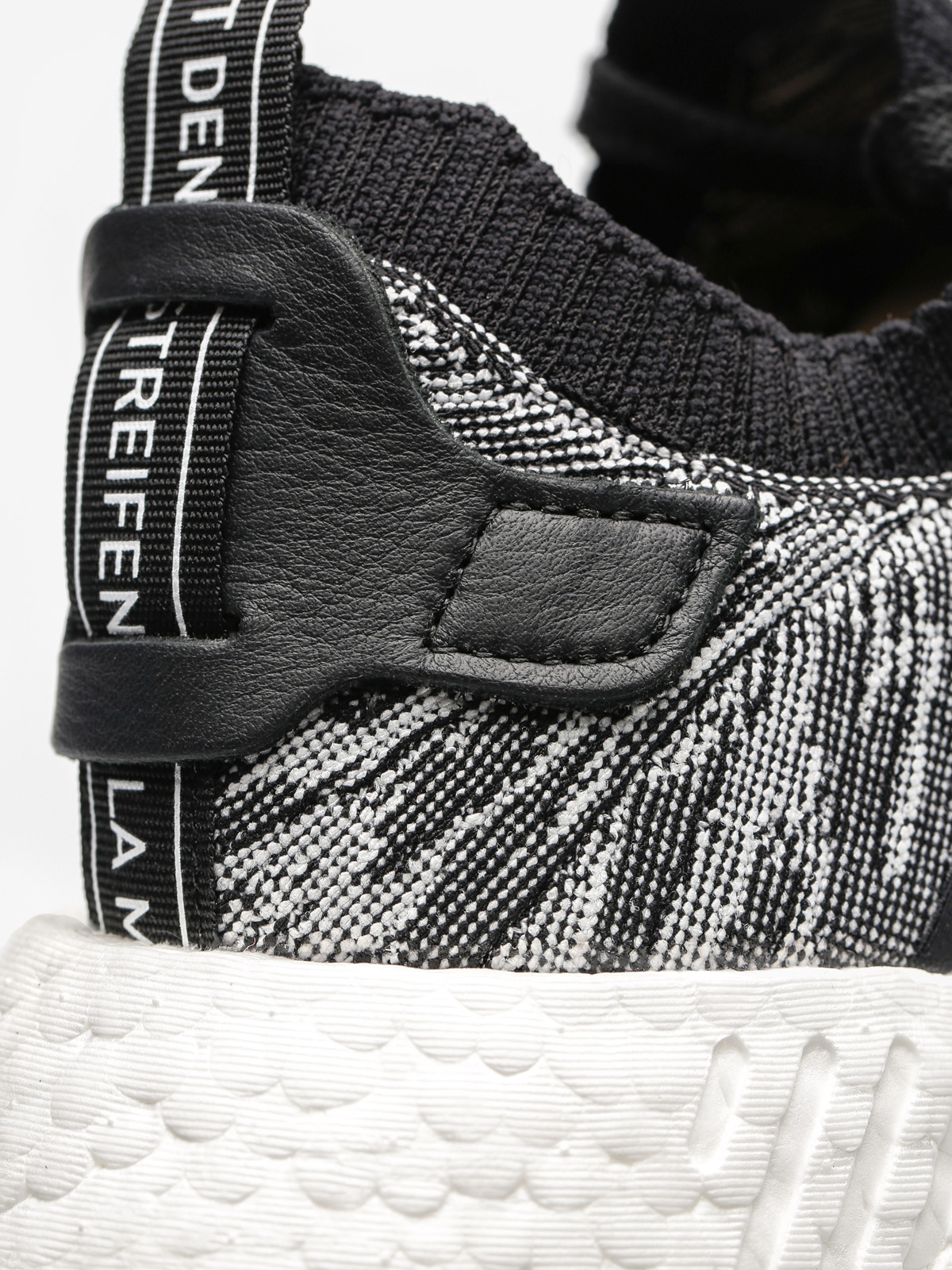 adidas Shoes Nmd R2 Pk (core black/core black/ftwr white)