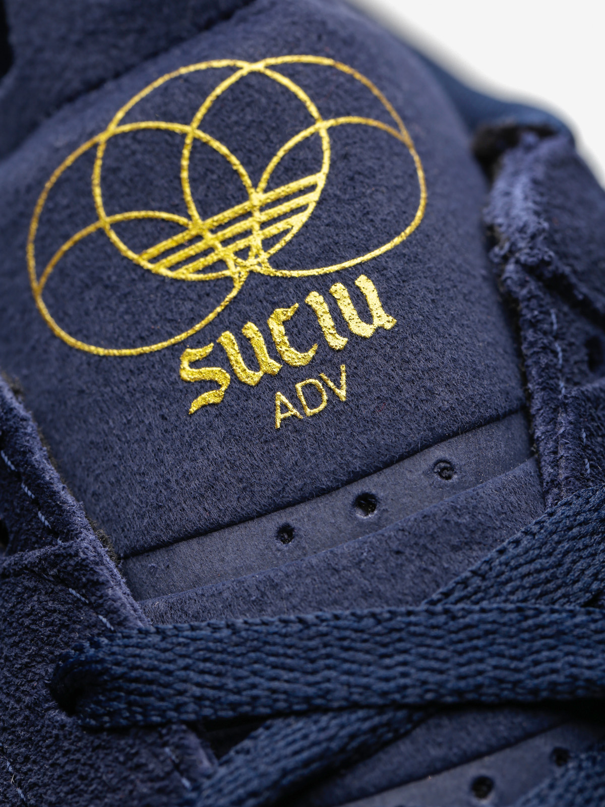 adidas Shoes Suciu Adv (collegiate navy/ftwr white/gold met)