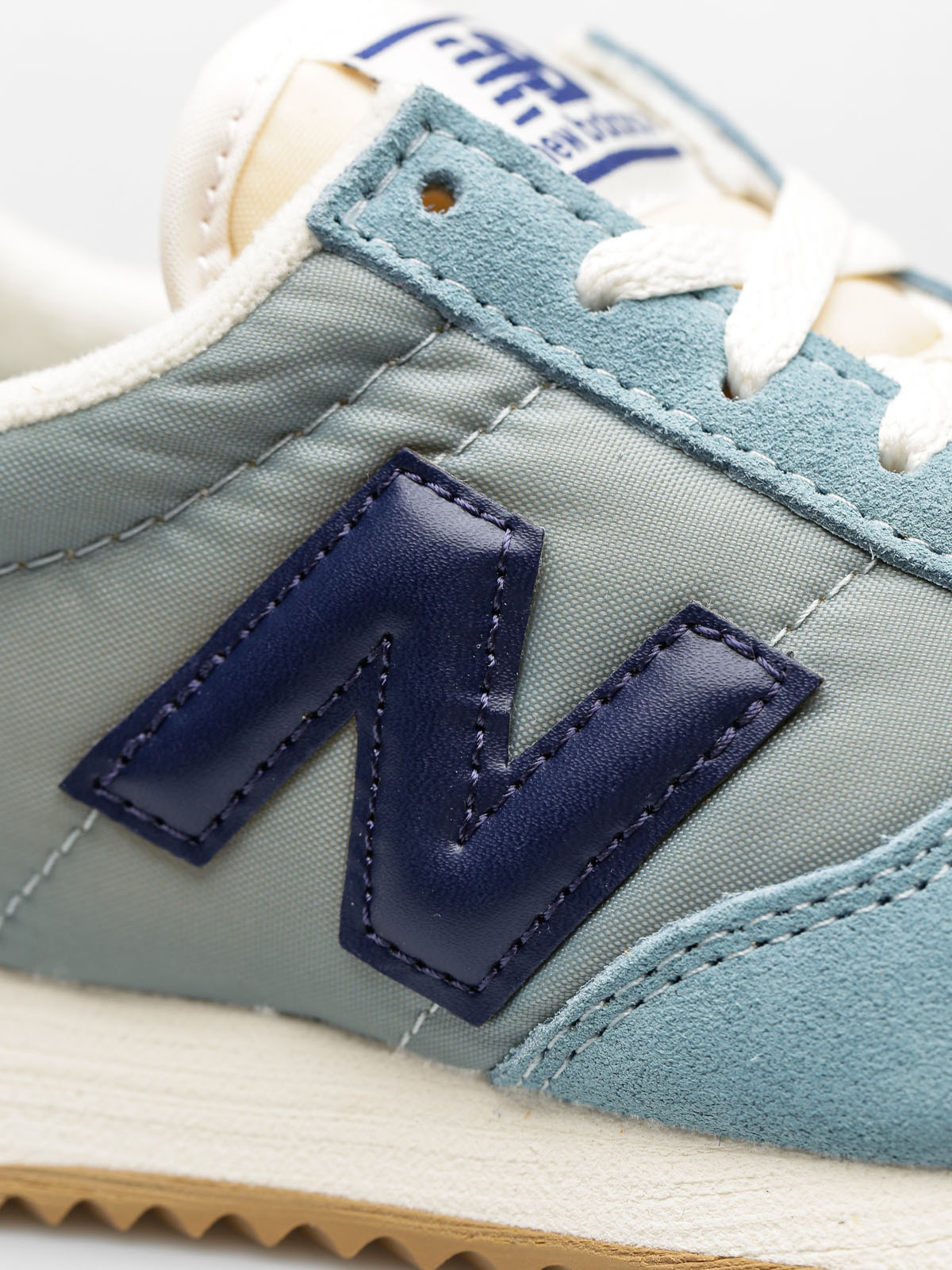 New Balance Shoes 220 Wmn (smoke blue)
