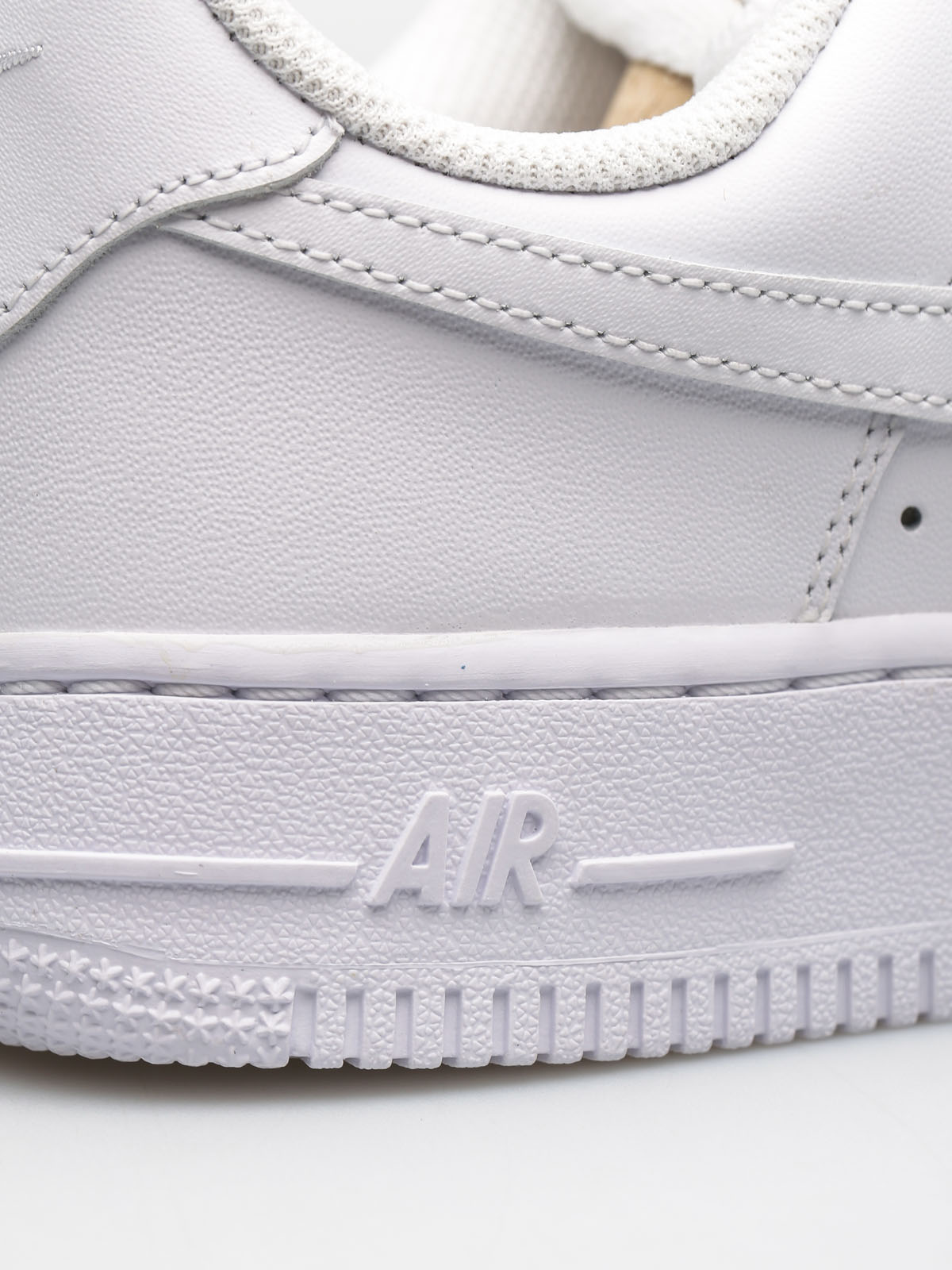 Nike Air Force 1 07 Shoes Wmn - white (white/white)