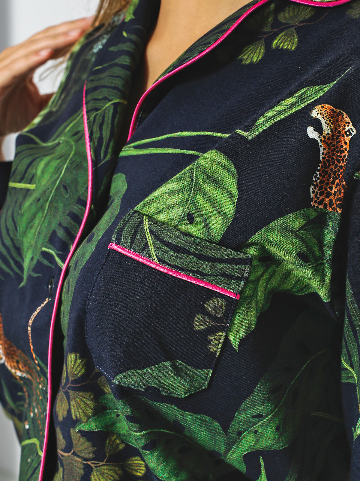 Yeah Bunny Hemd Jungle LS Wmn (black/green)