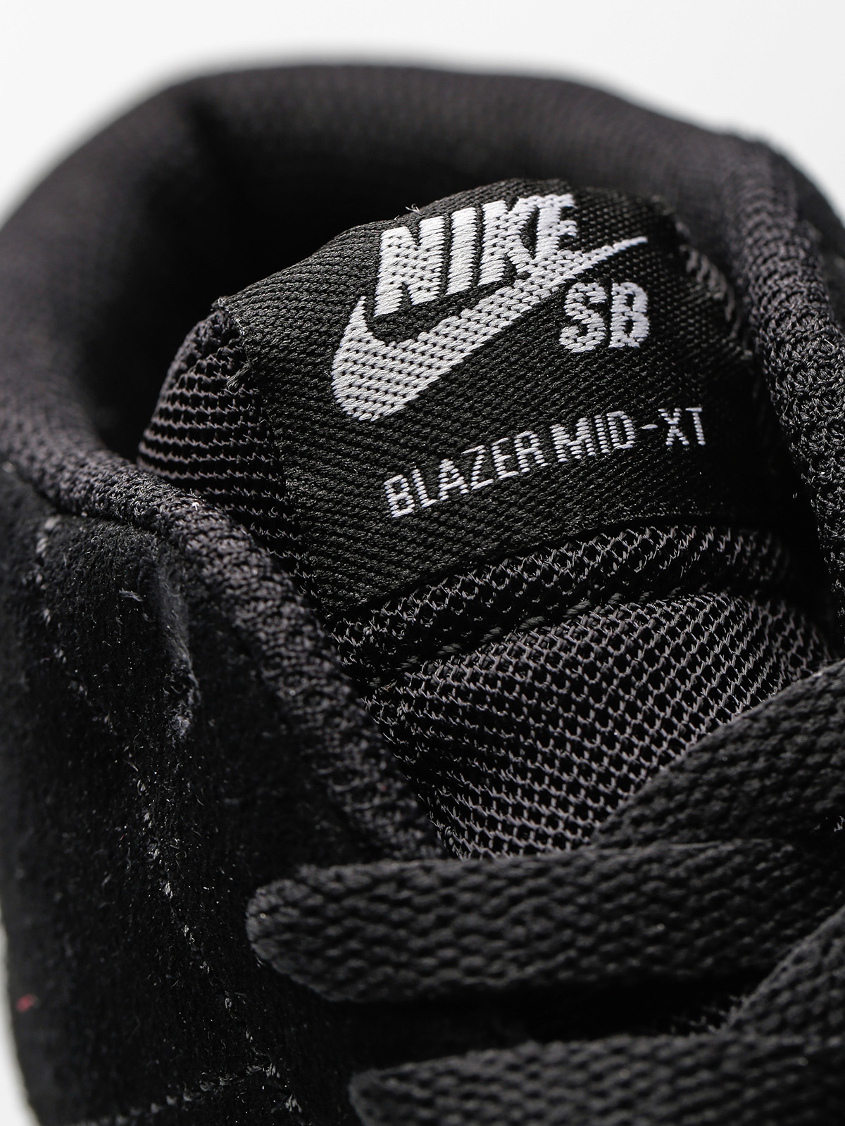 Nike SB Shoes Zoom Blazer Mid Xt (black/white gum light brown)