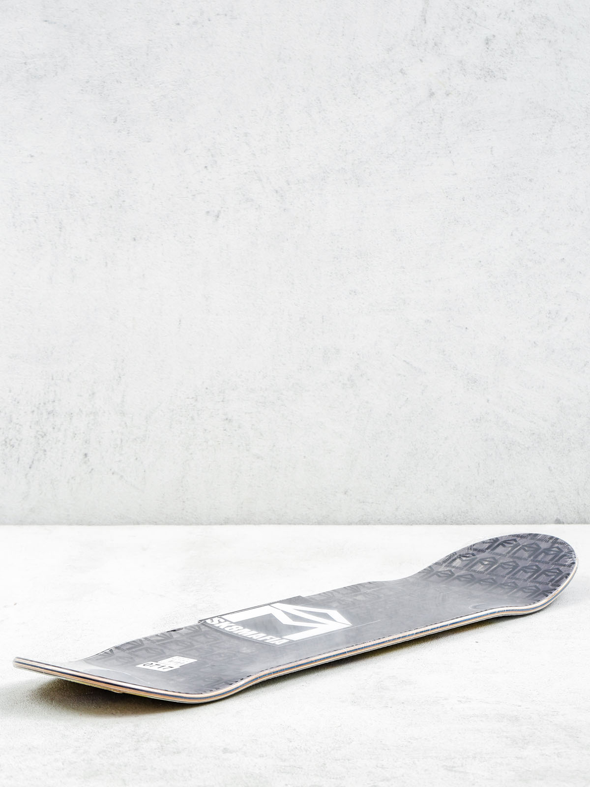 Sk8Mafia Deck Rudis (girl)