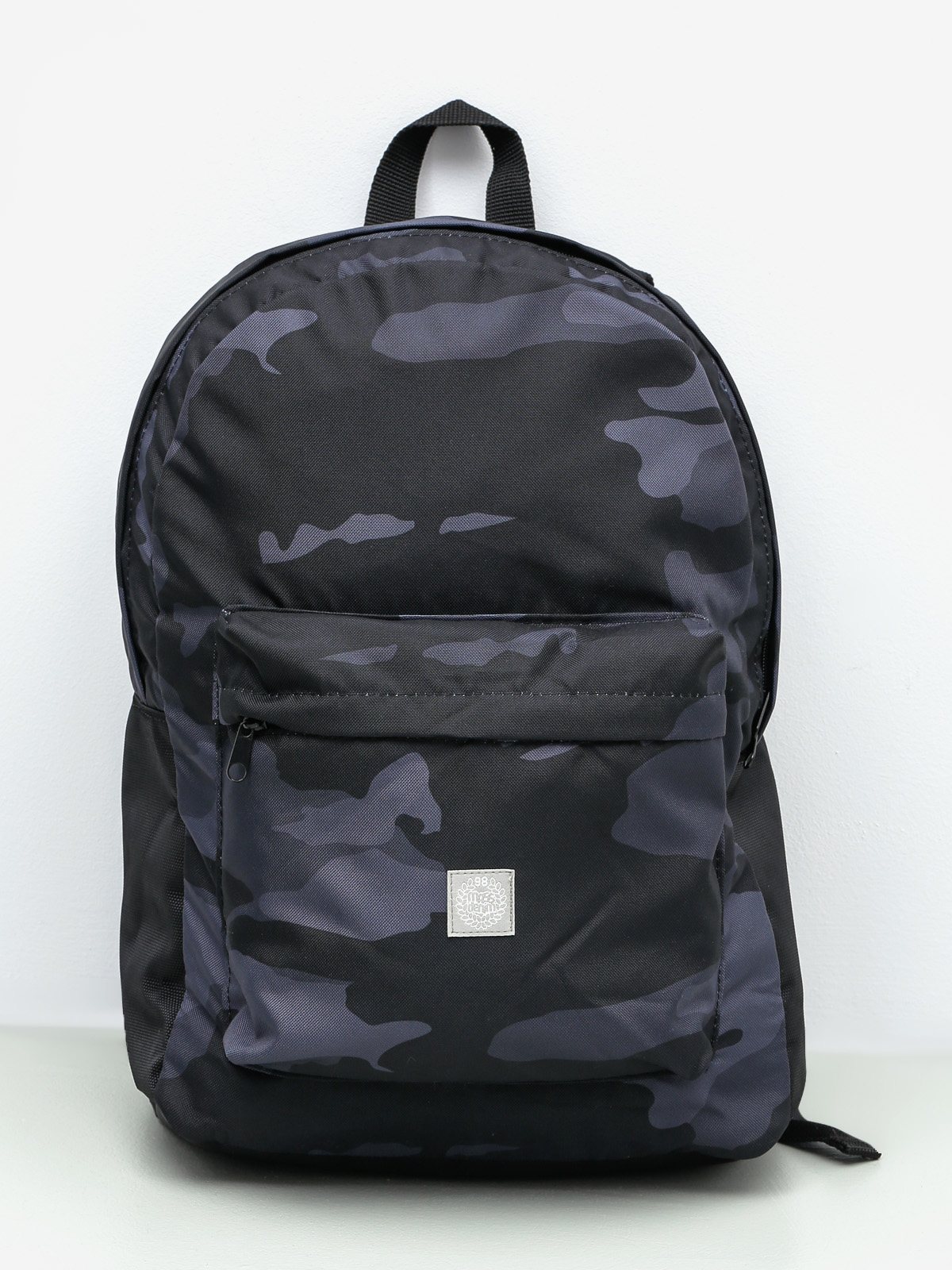 MassDnm Backpack Base (black camo)