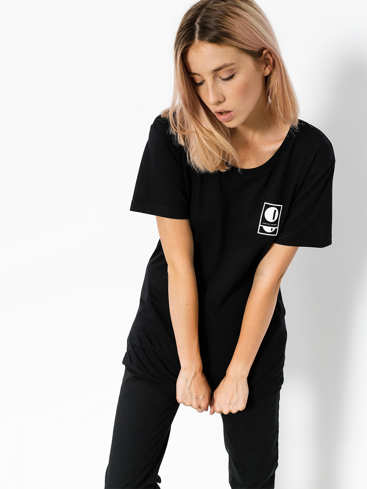 Intruz T-shirt Full Moon Wmn (black)