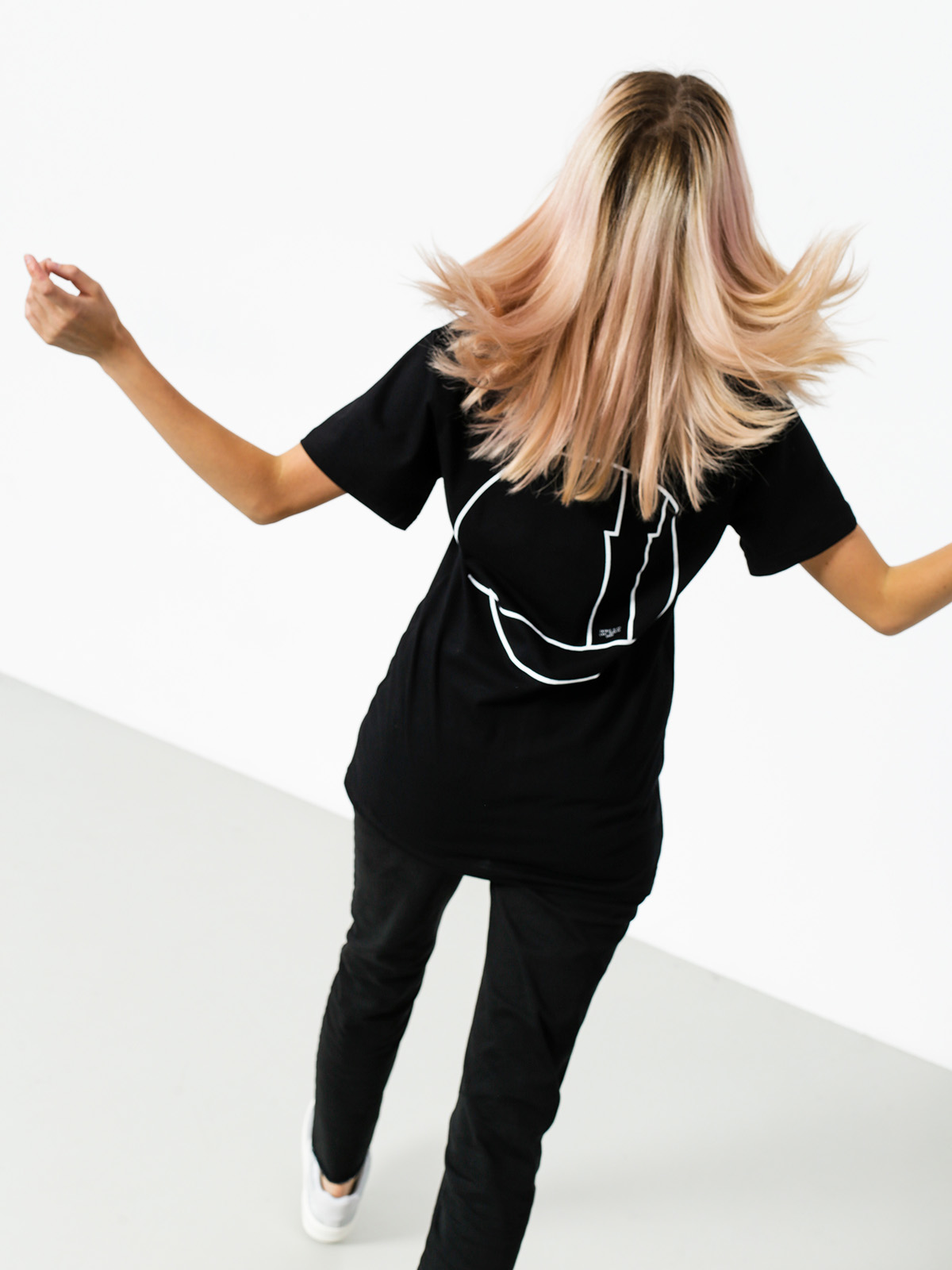 Intruz T-shirt Full Moon Wmn (black)