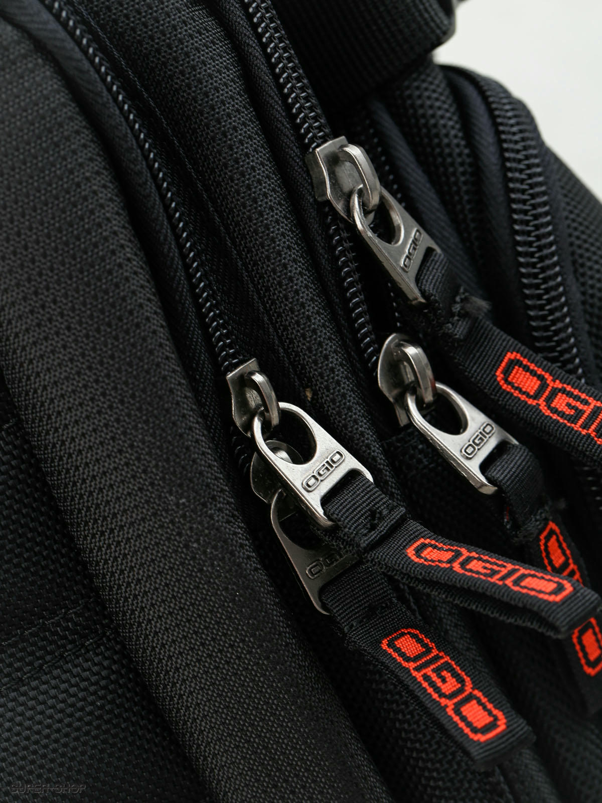 ogio urban 17