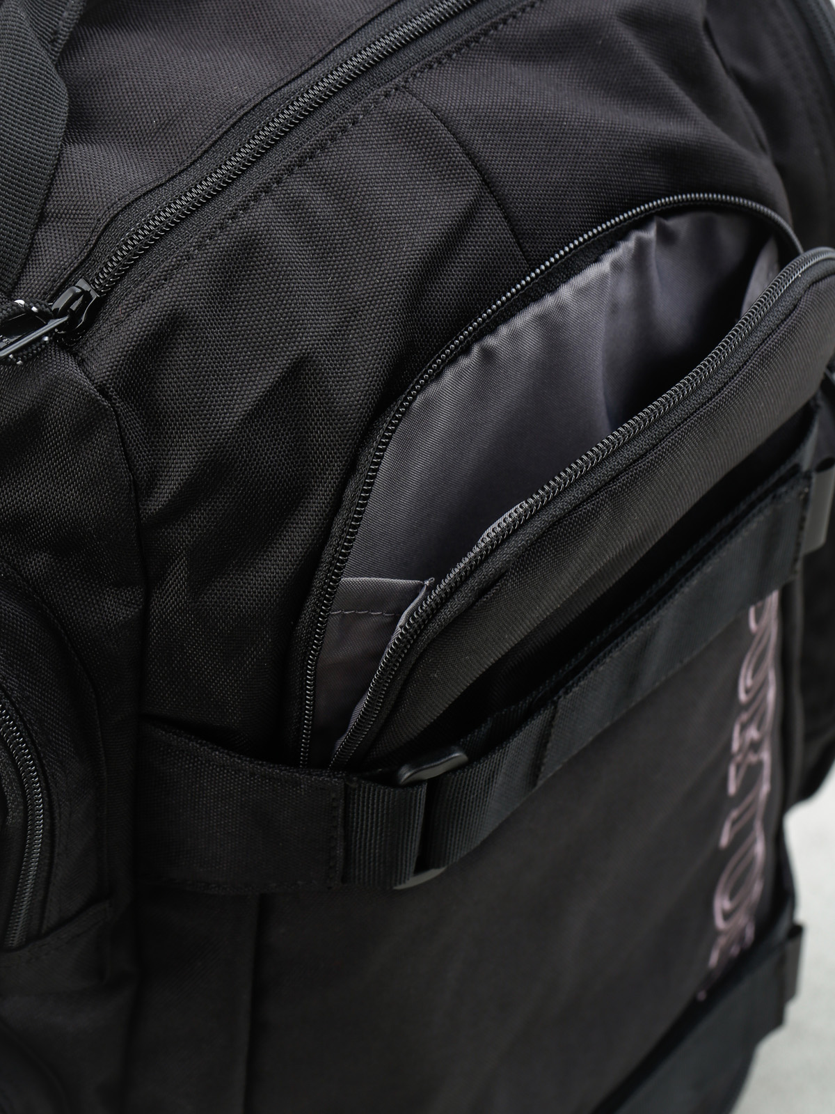 Burton Backpack Distortion (true black)