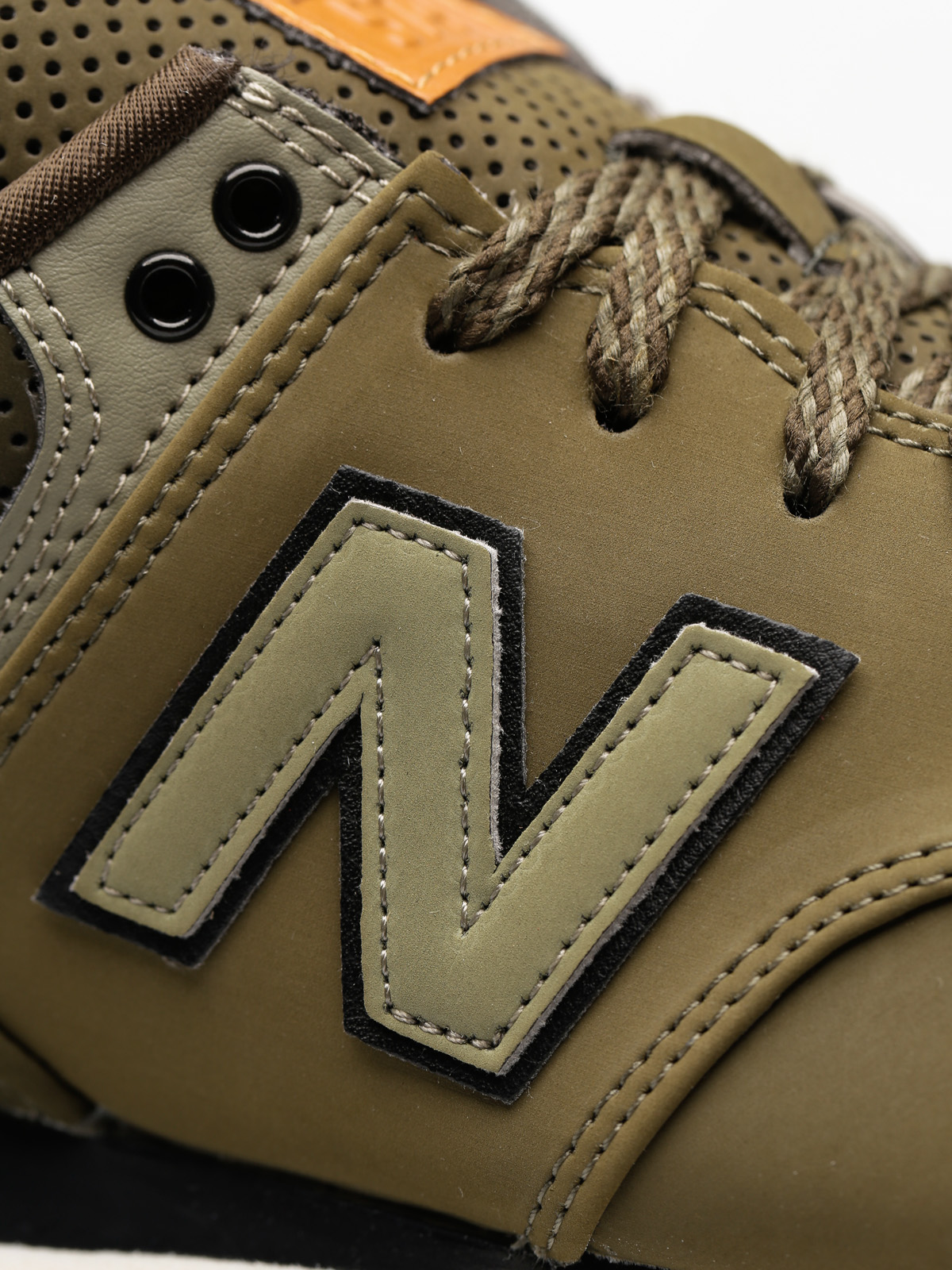 new balance leder olive