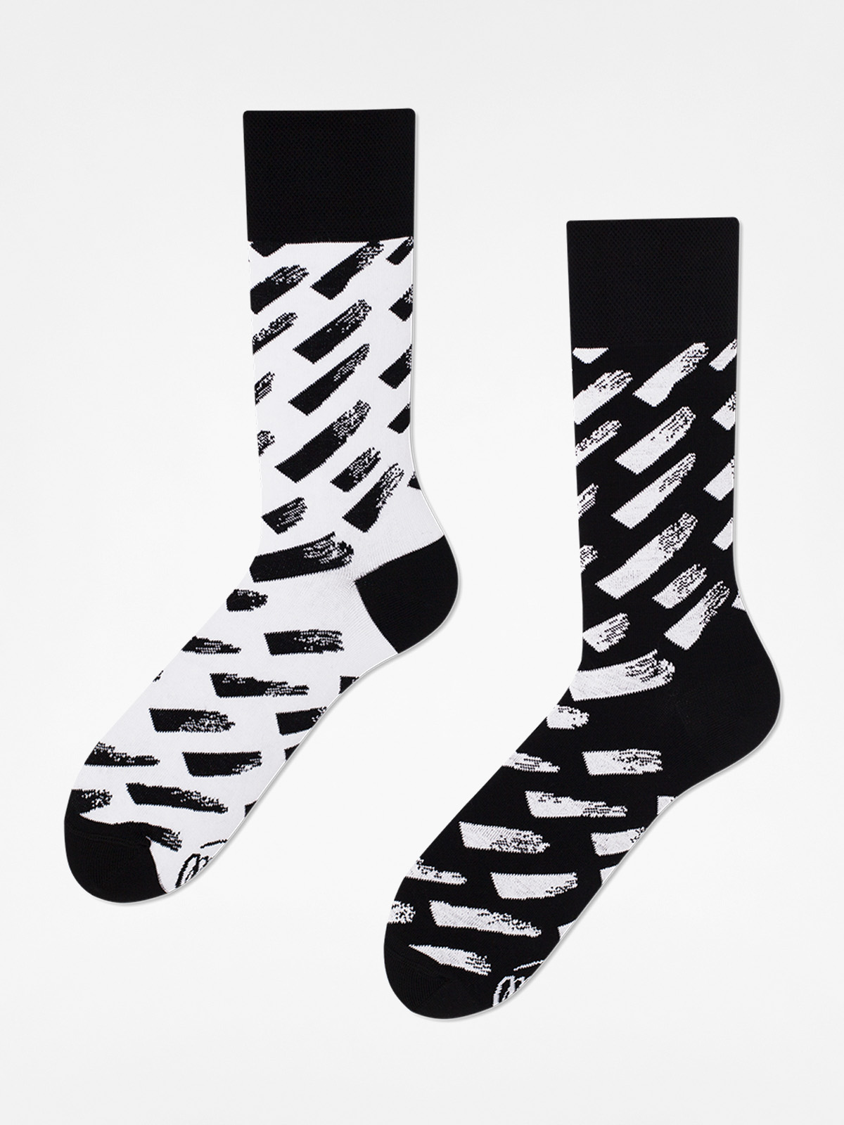 Many Mornings Socks Brush Strokes (black/white)
