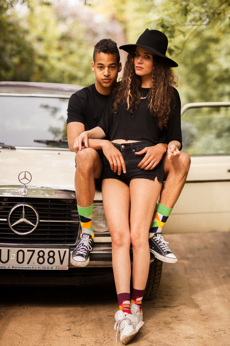 Many Mornings Socken Abstract Circles (maroon)