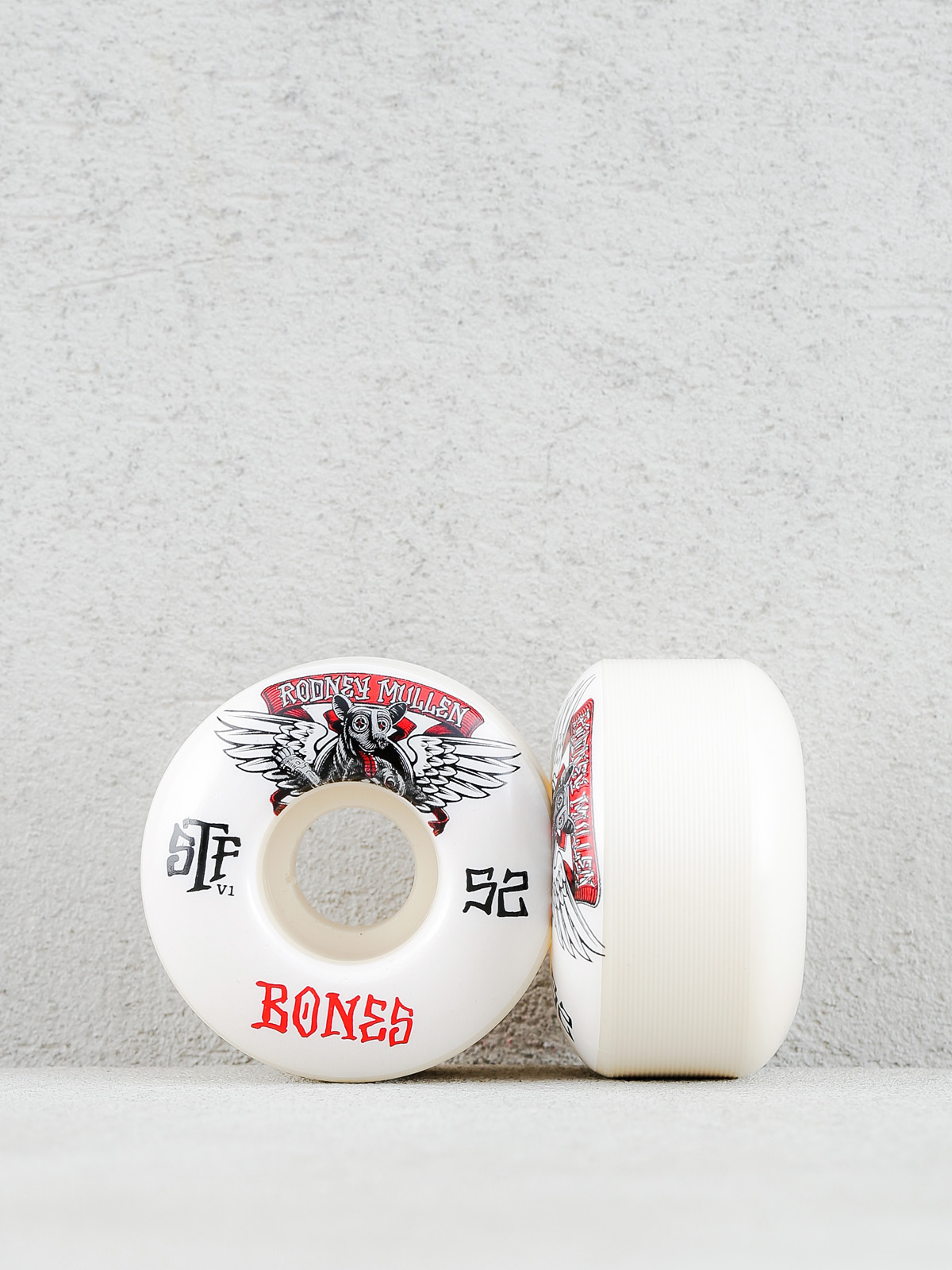 Bones Wheels Mullen Winged Mutt Streetech Formula V1 (white/white)
