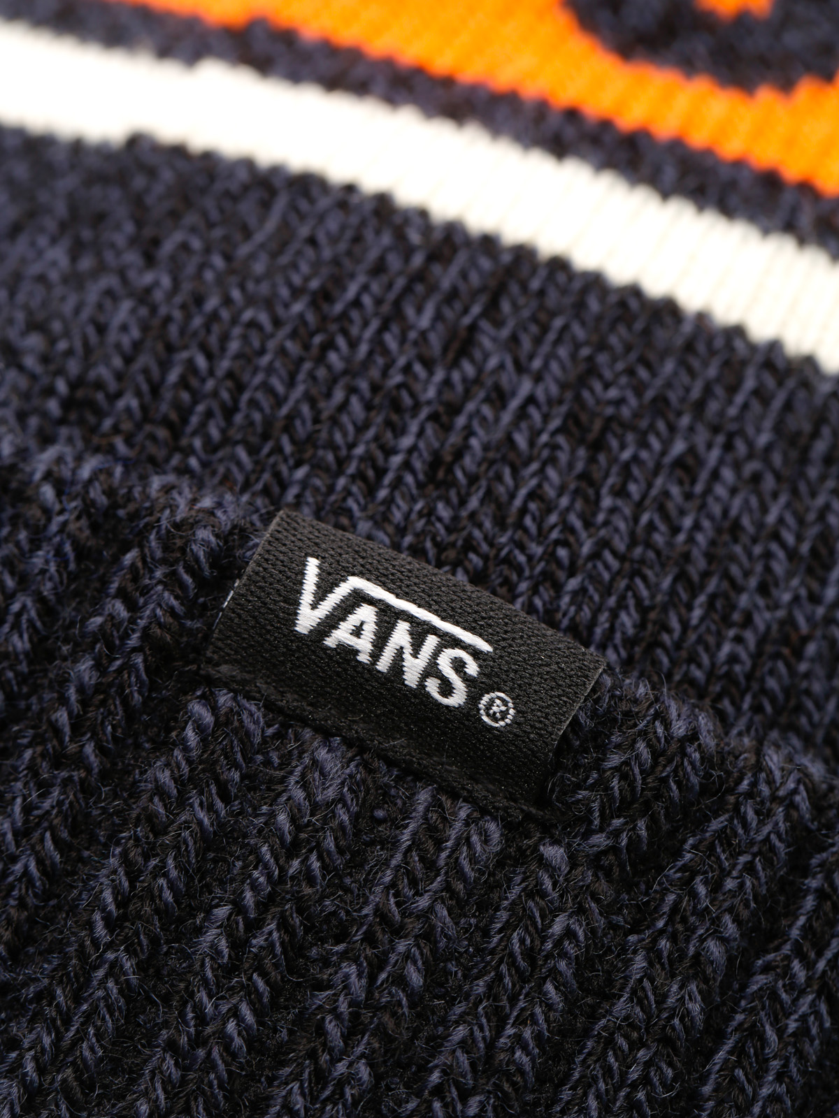 Vans Beanie Off The Wall Pom (drssblshthr)