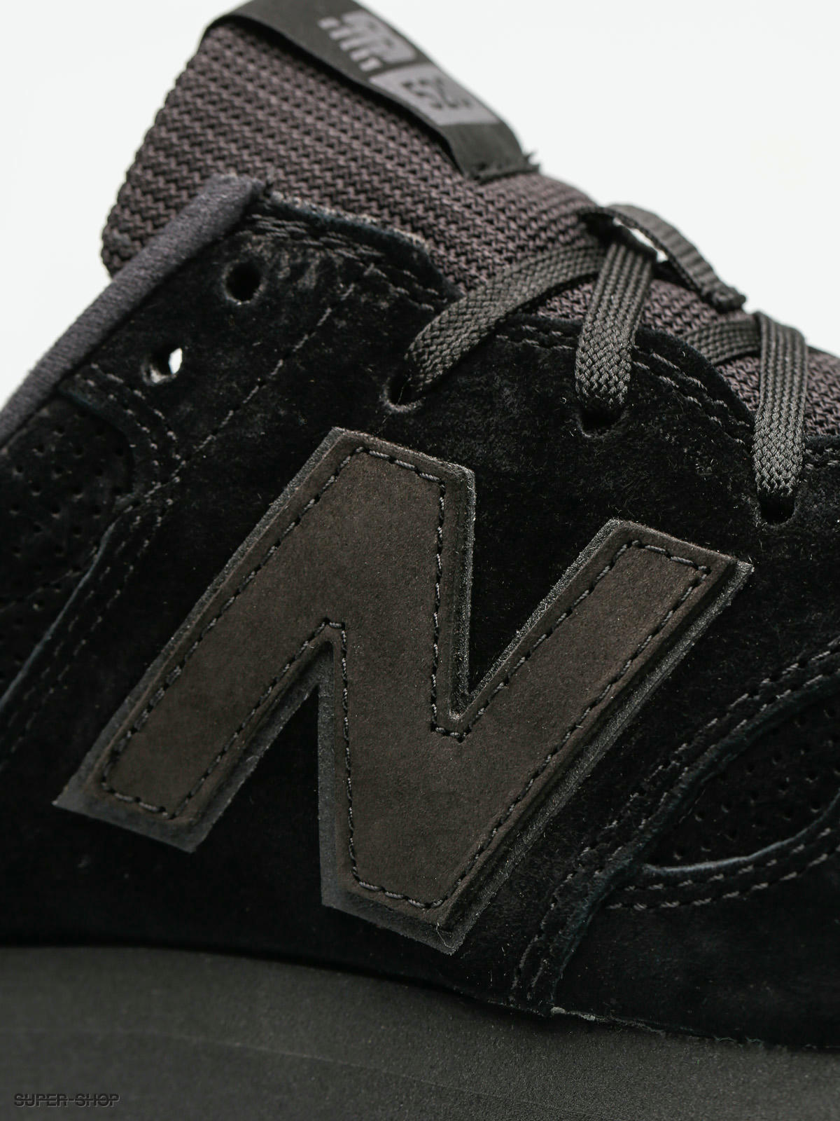 new balance 520 akcija