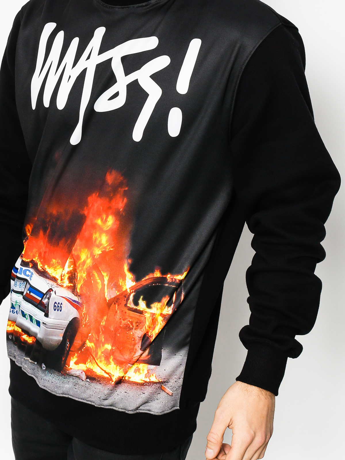 MassDnm Sweatshirt Burn Bi**h (black)