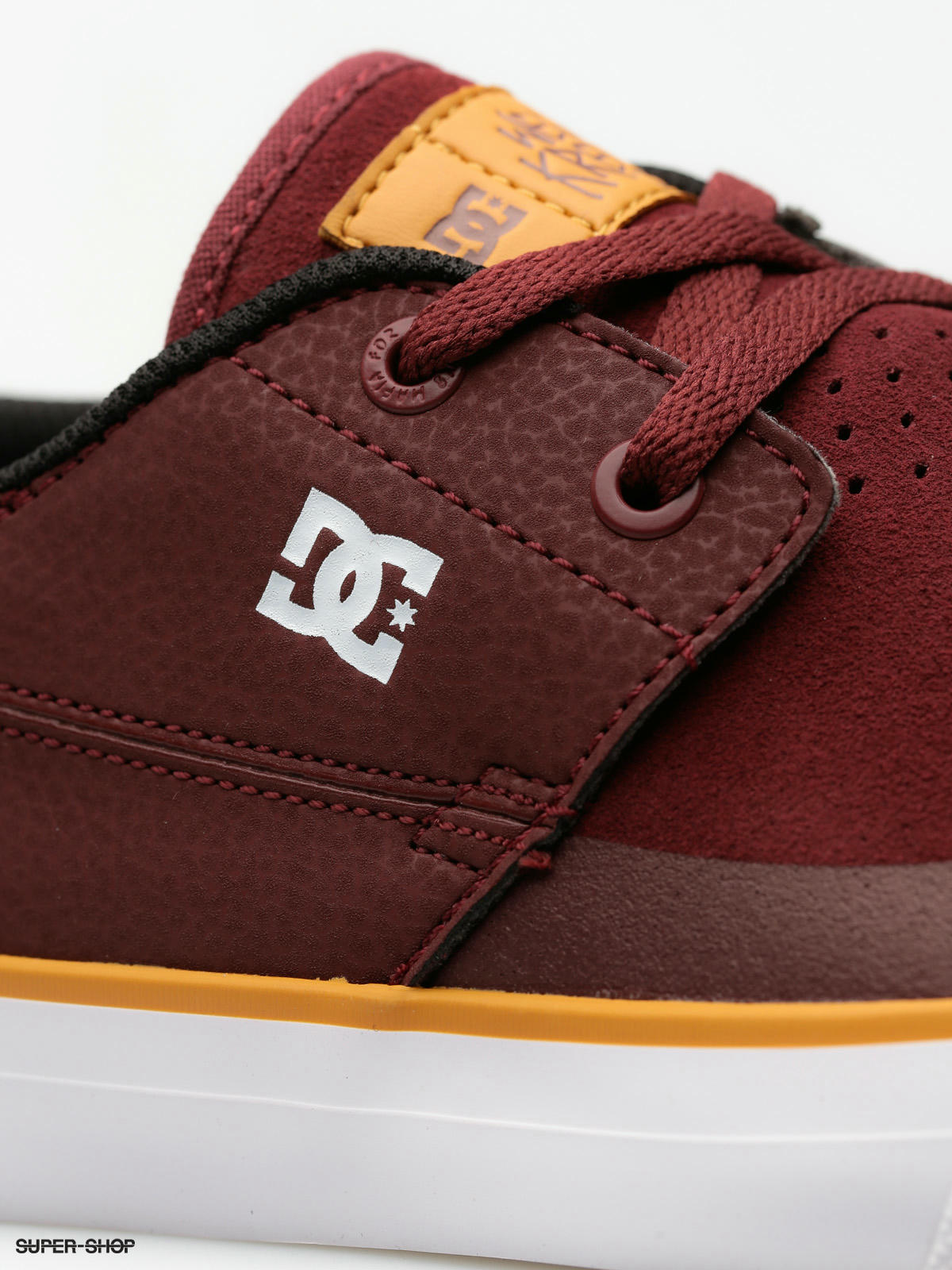 dc maroon shoes