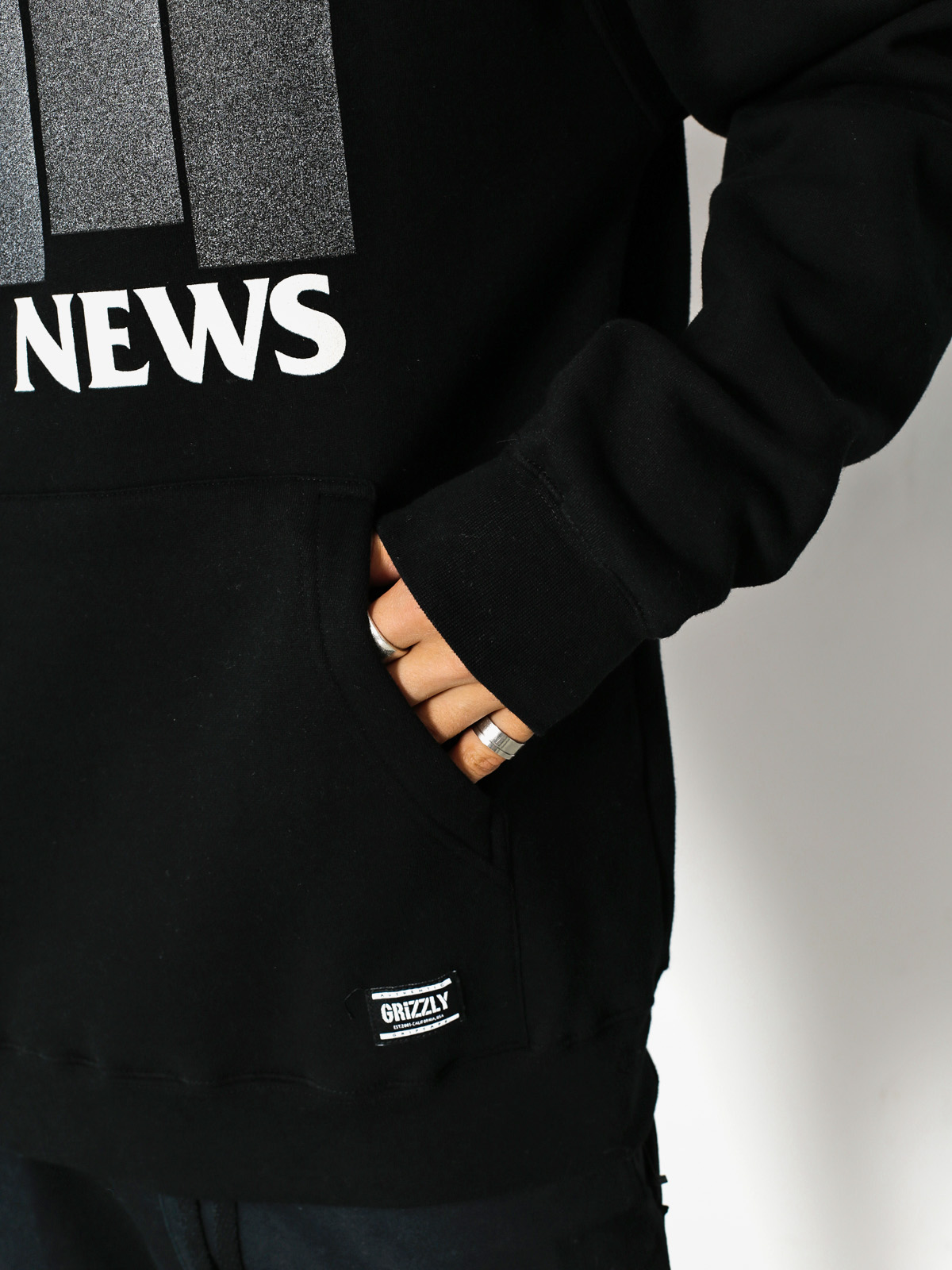 Grizzly Griptape Hoodie Bad Flag HD (black)